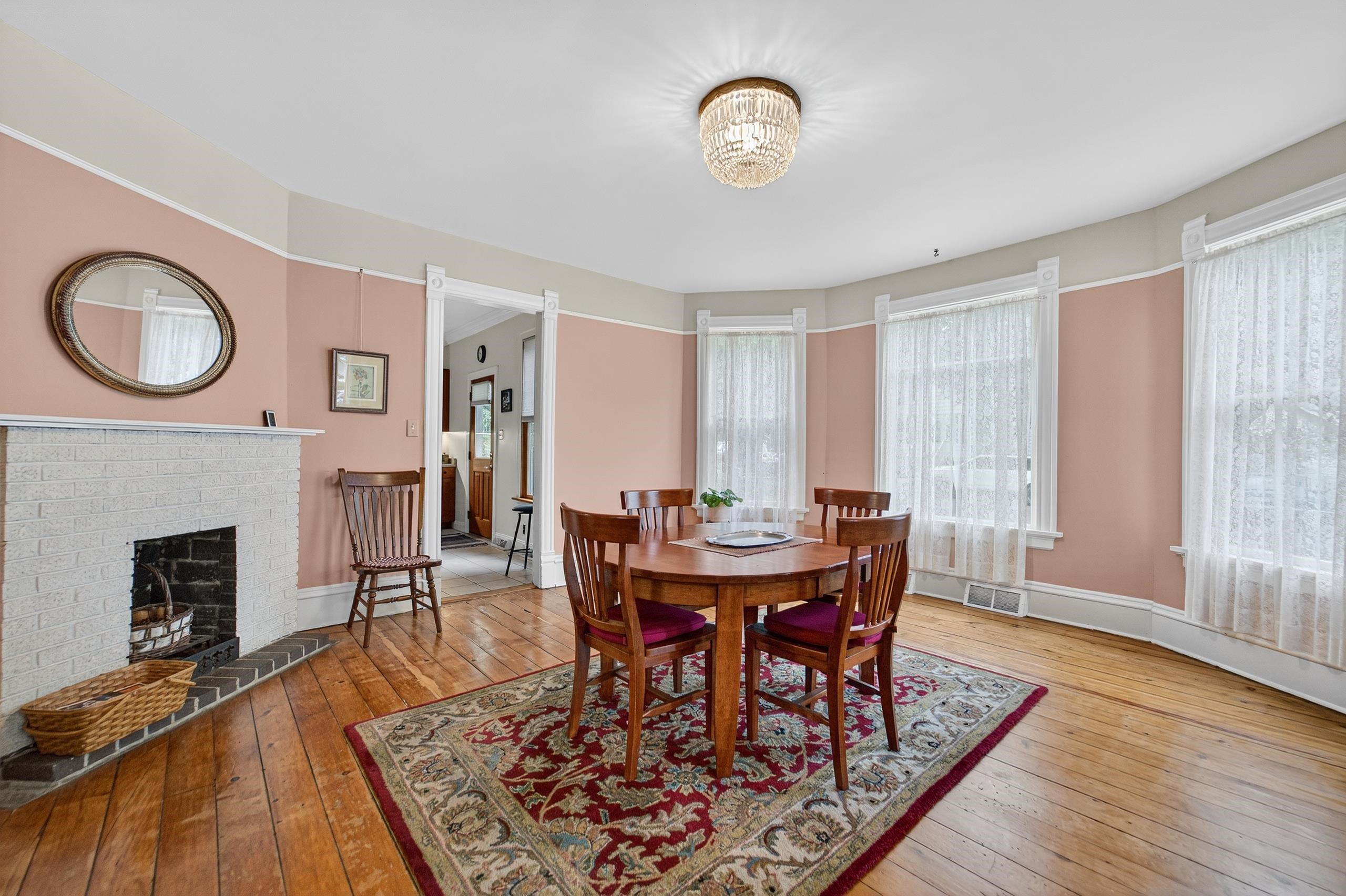 341 W McKinley Street