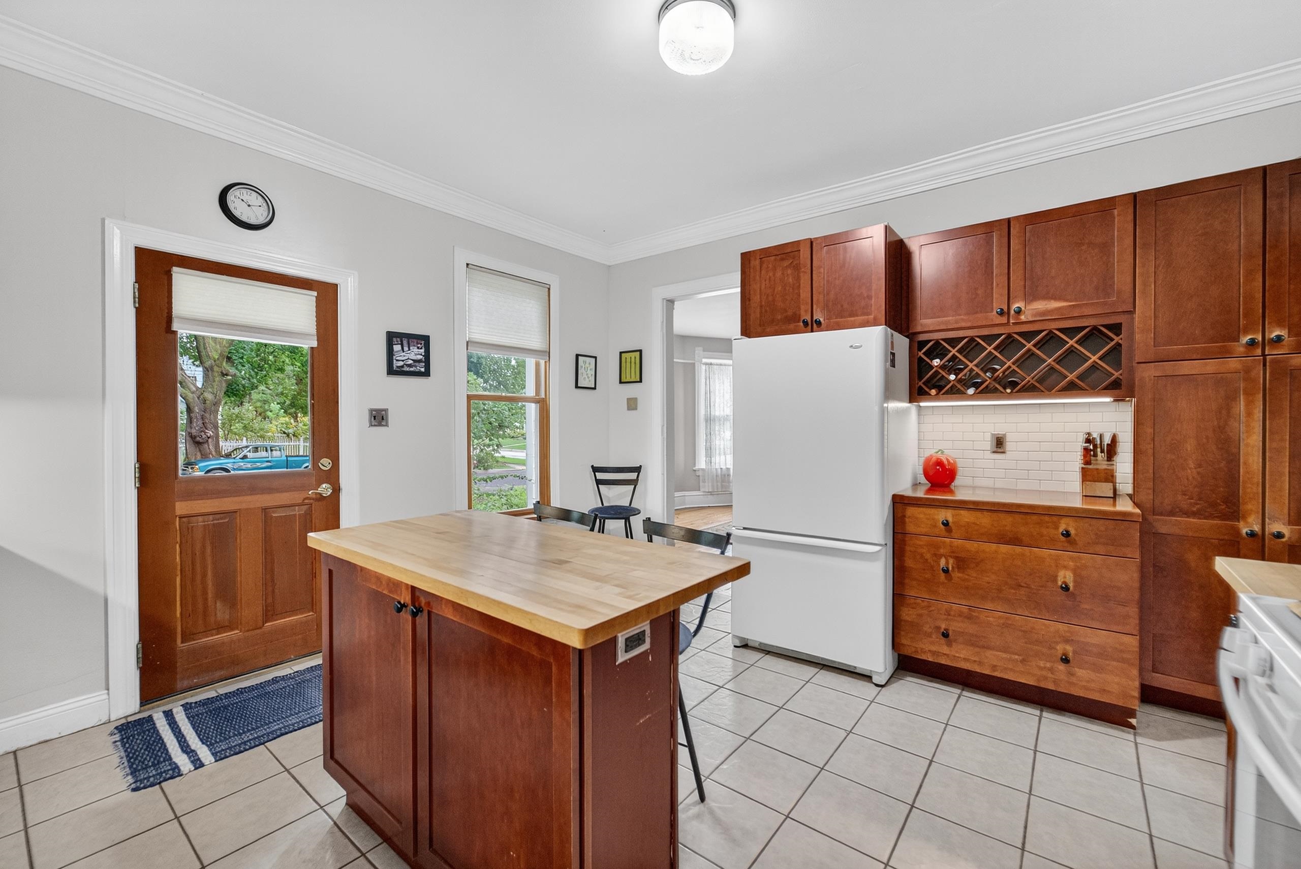 341 W McKinley Street
