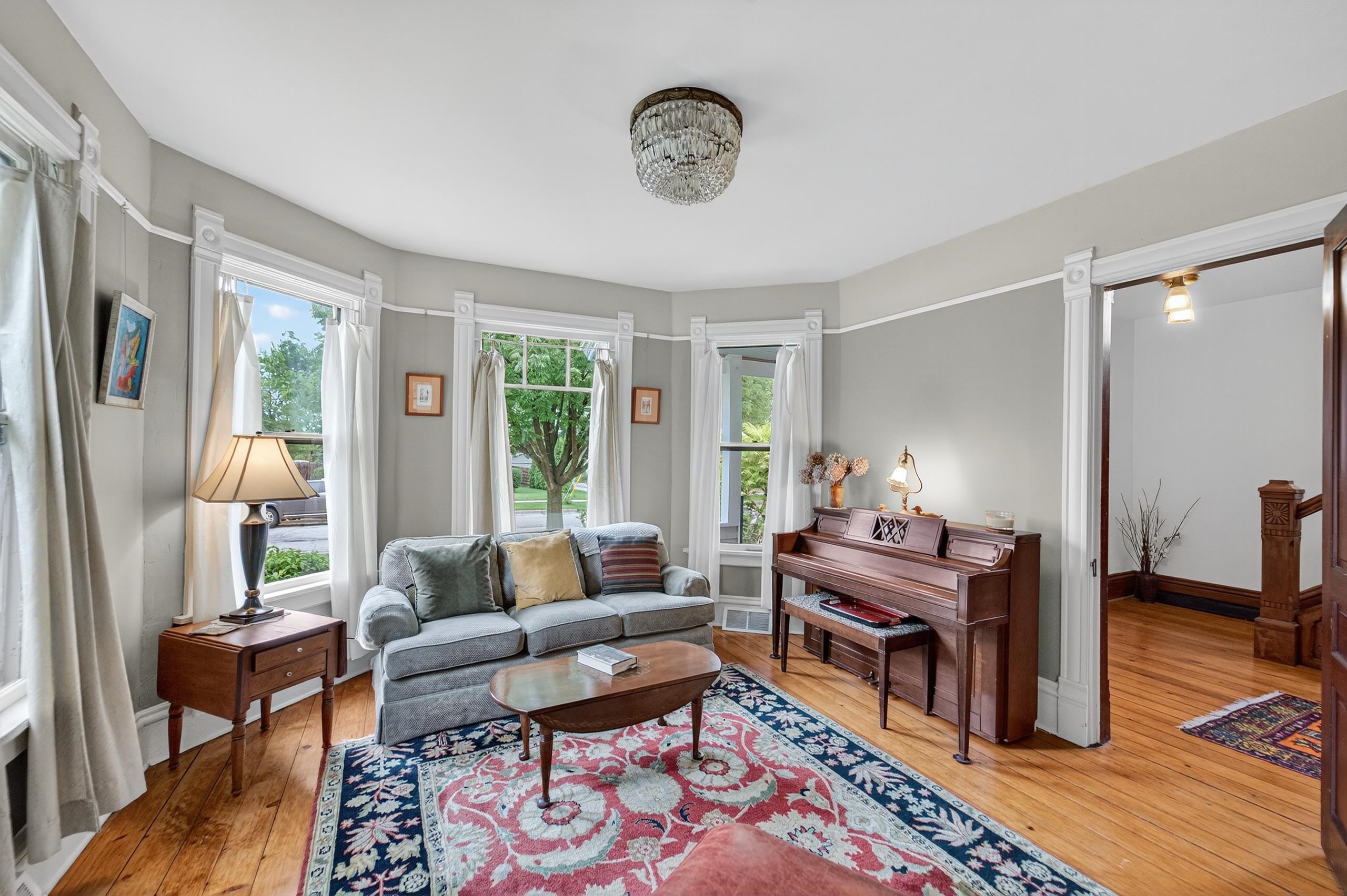 341 W McKinley Street