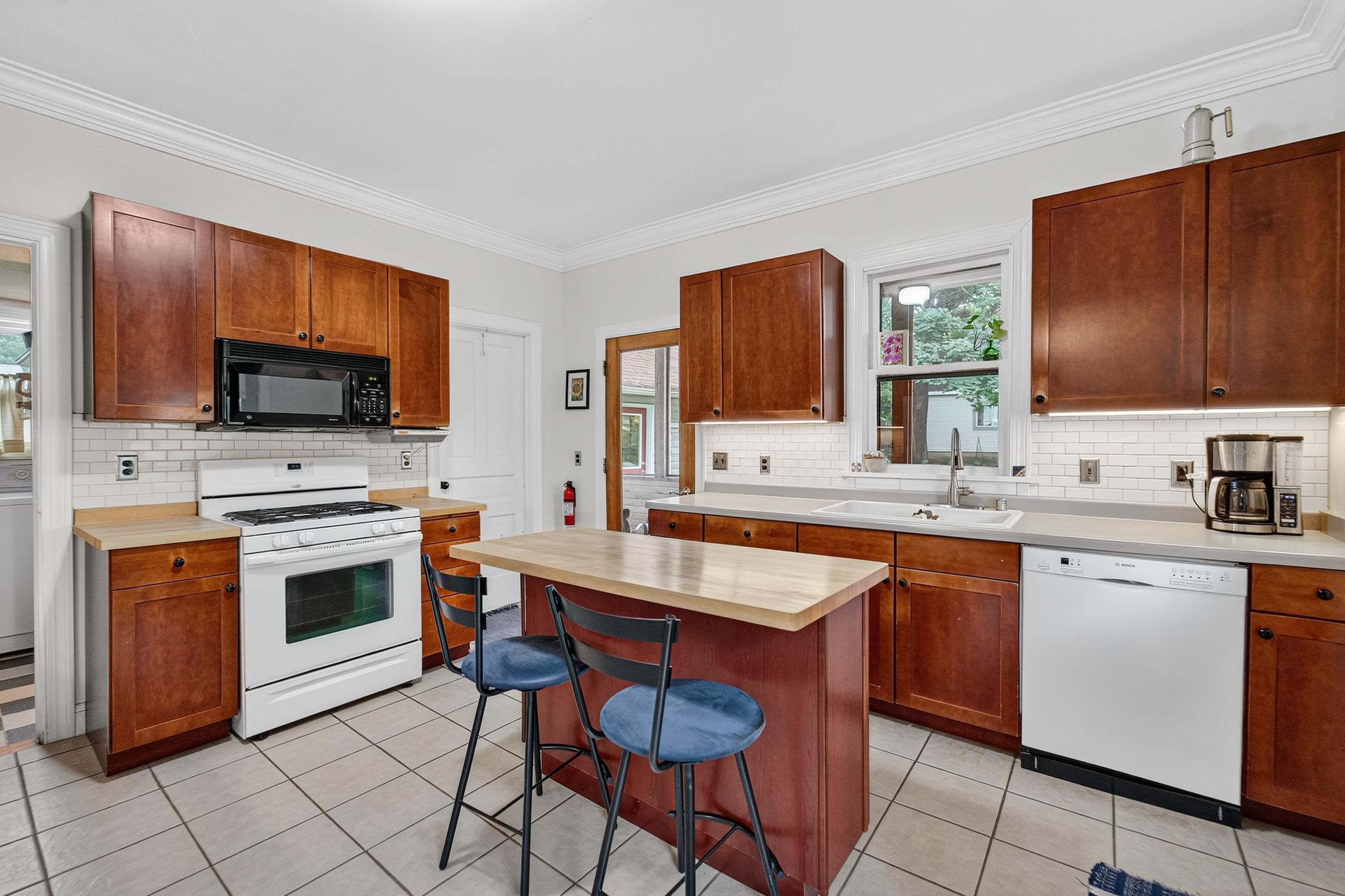 341 W McKinley Street