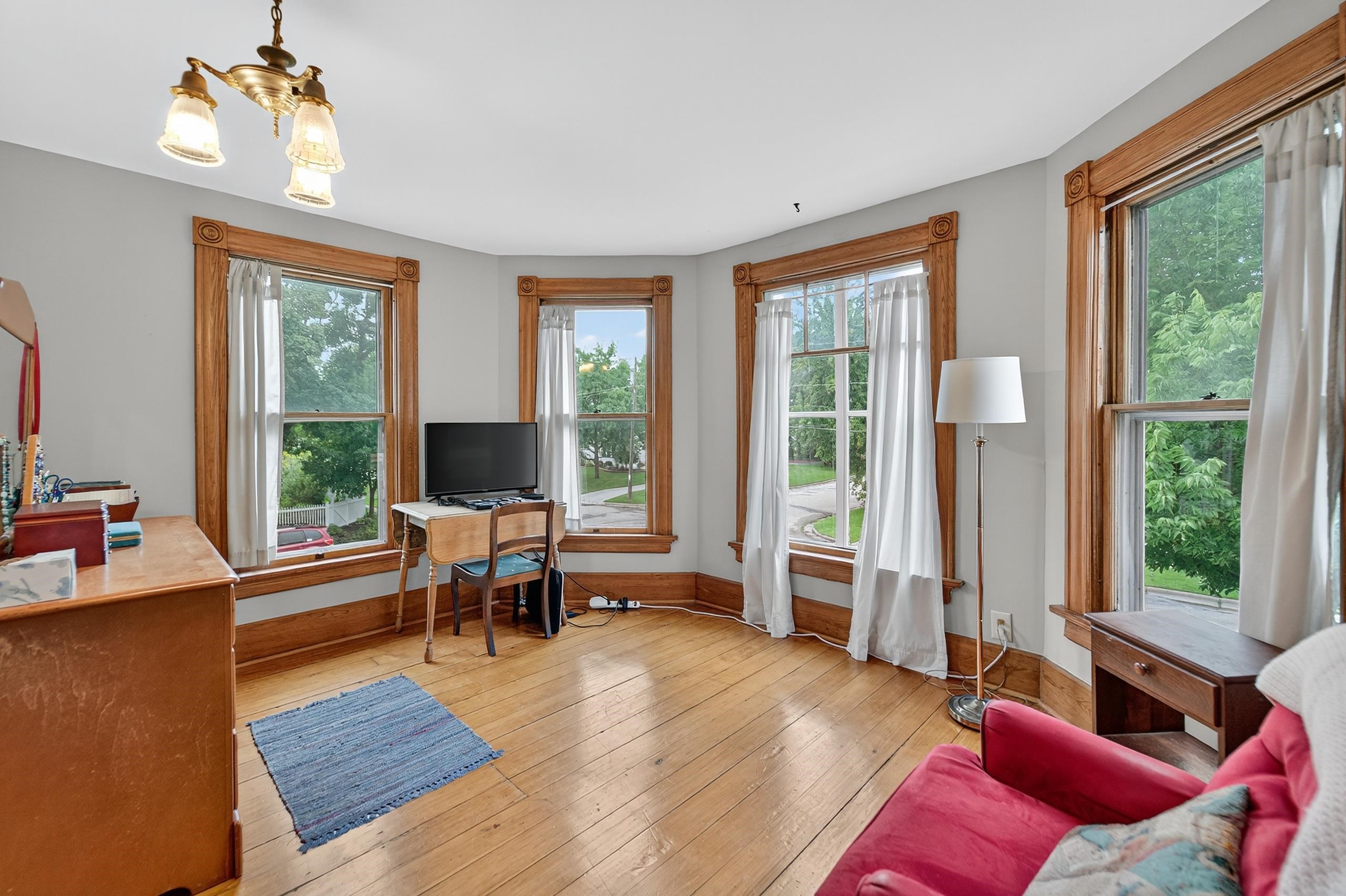 341 W McKinley Street