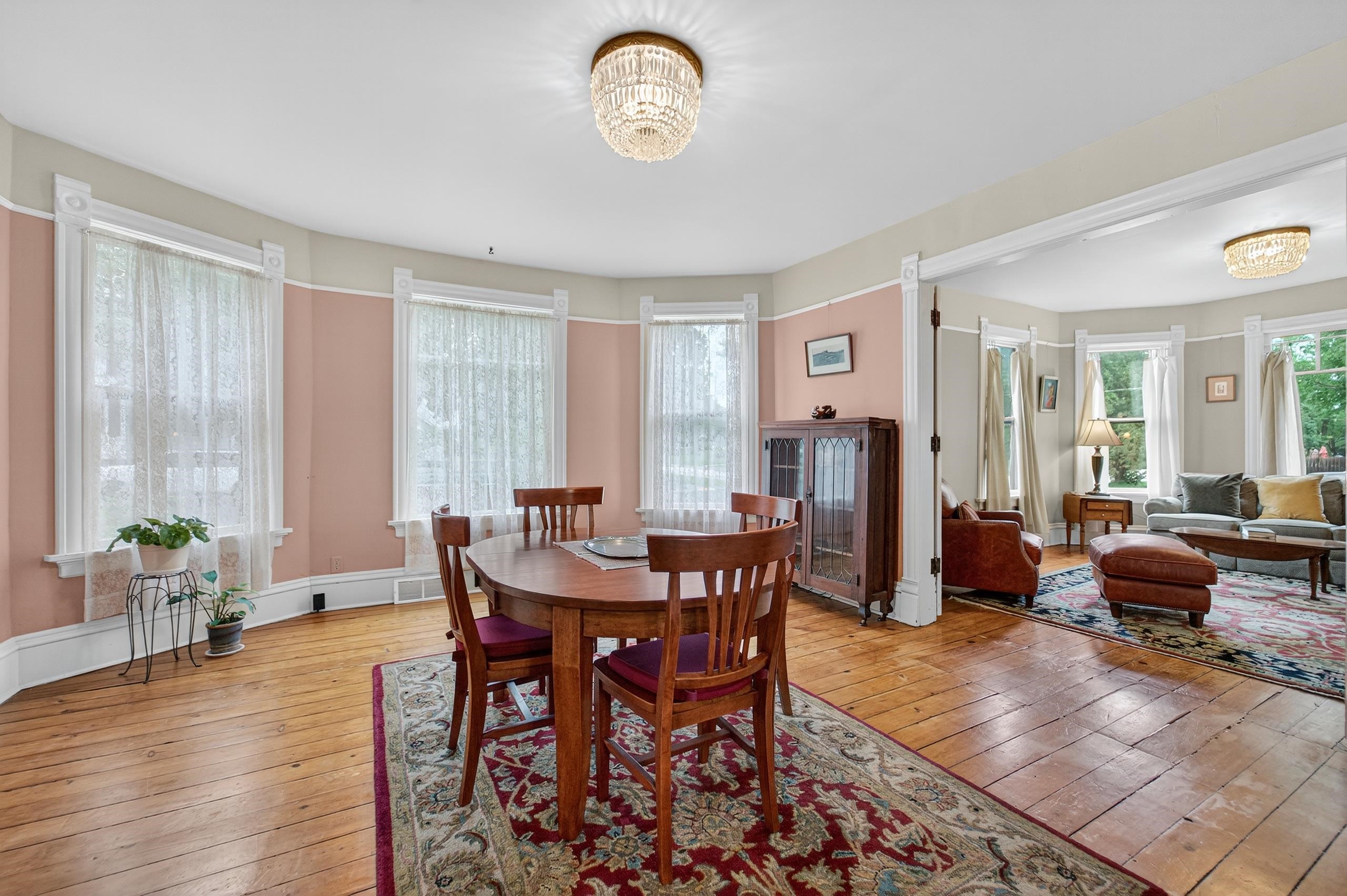 341 W McKinley Street