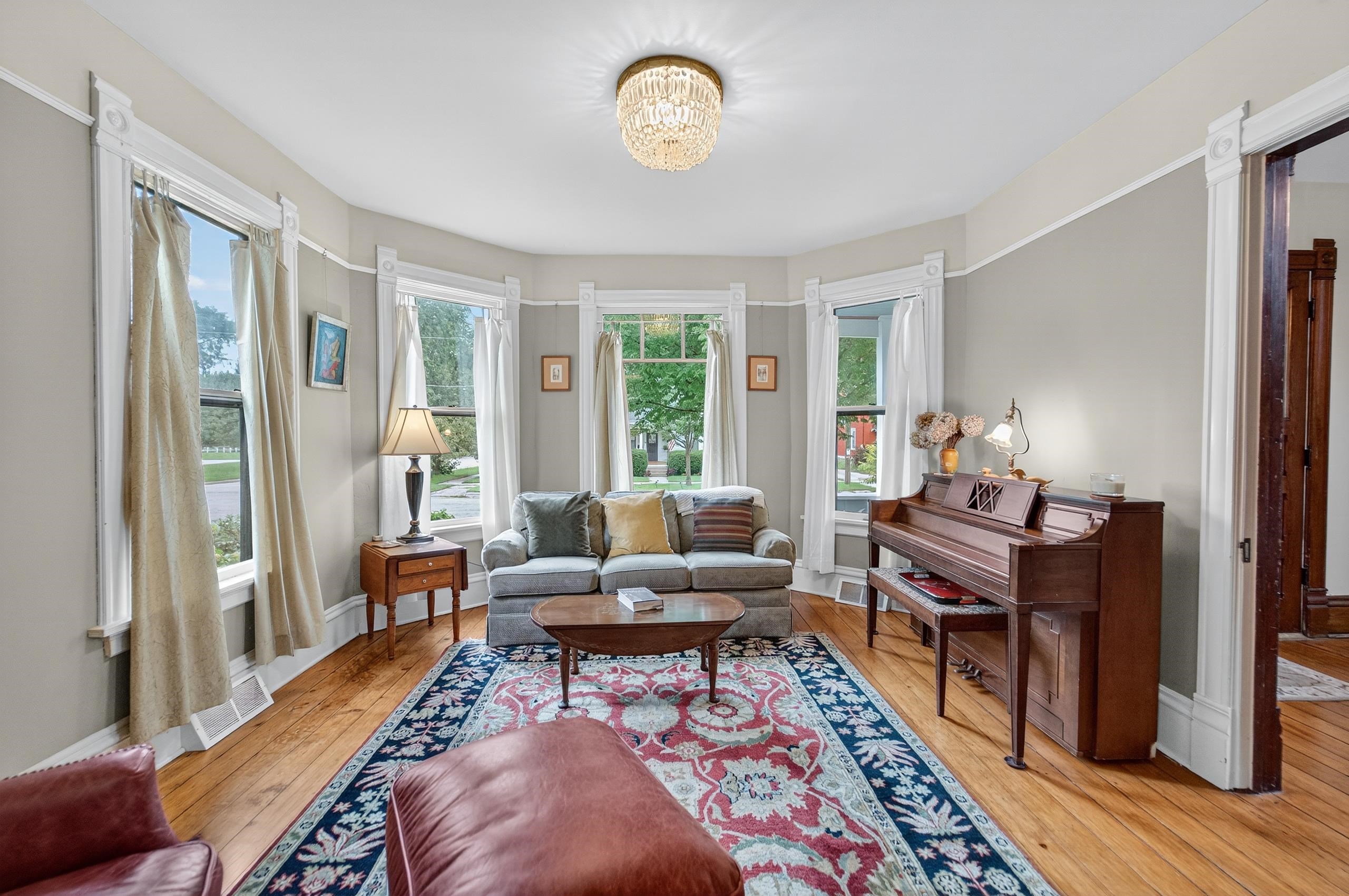 341 W McKinley Street
