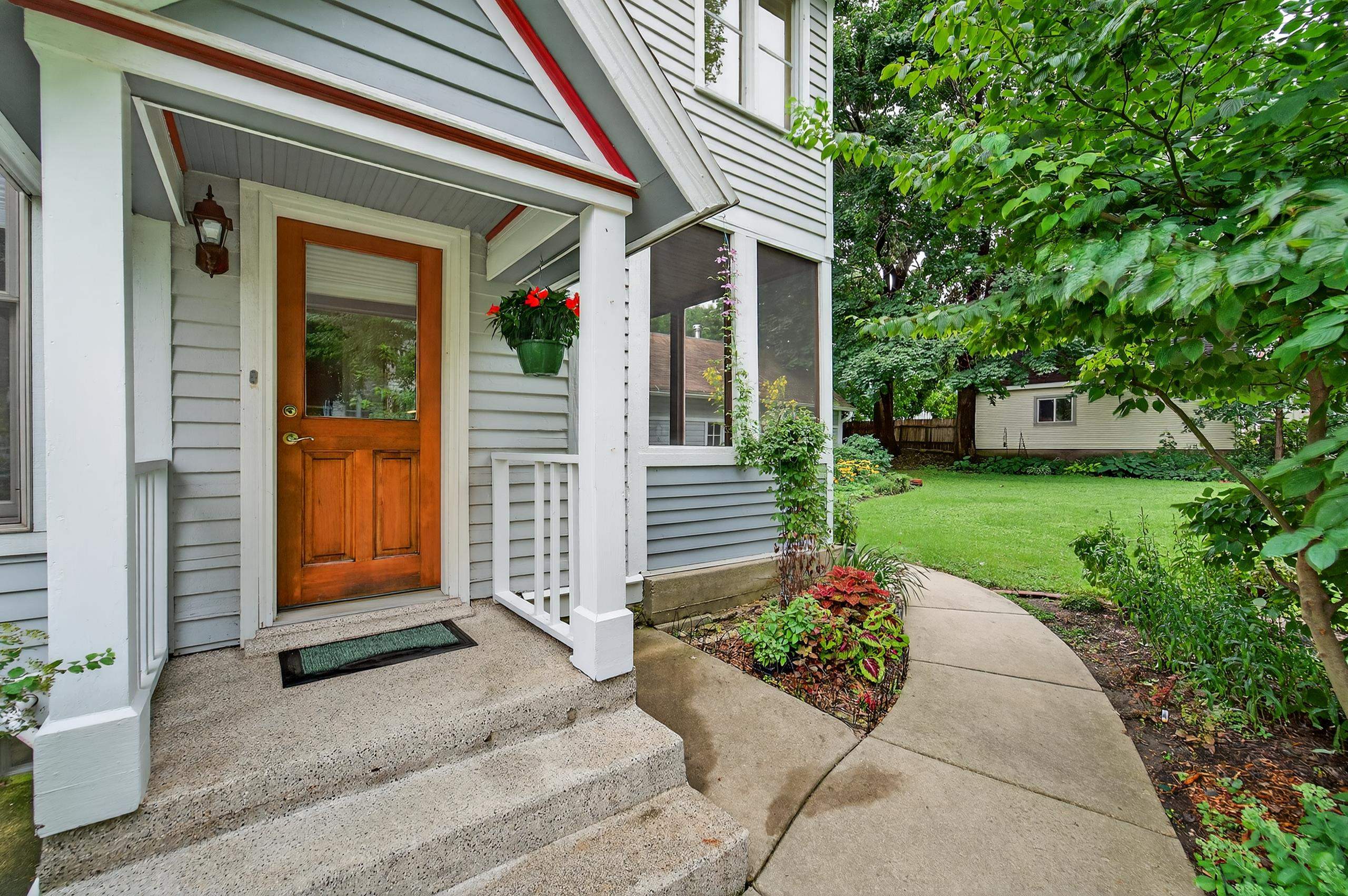 341 W McKinley Street