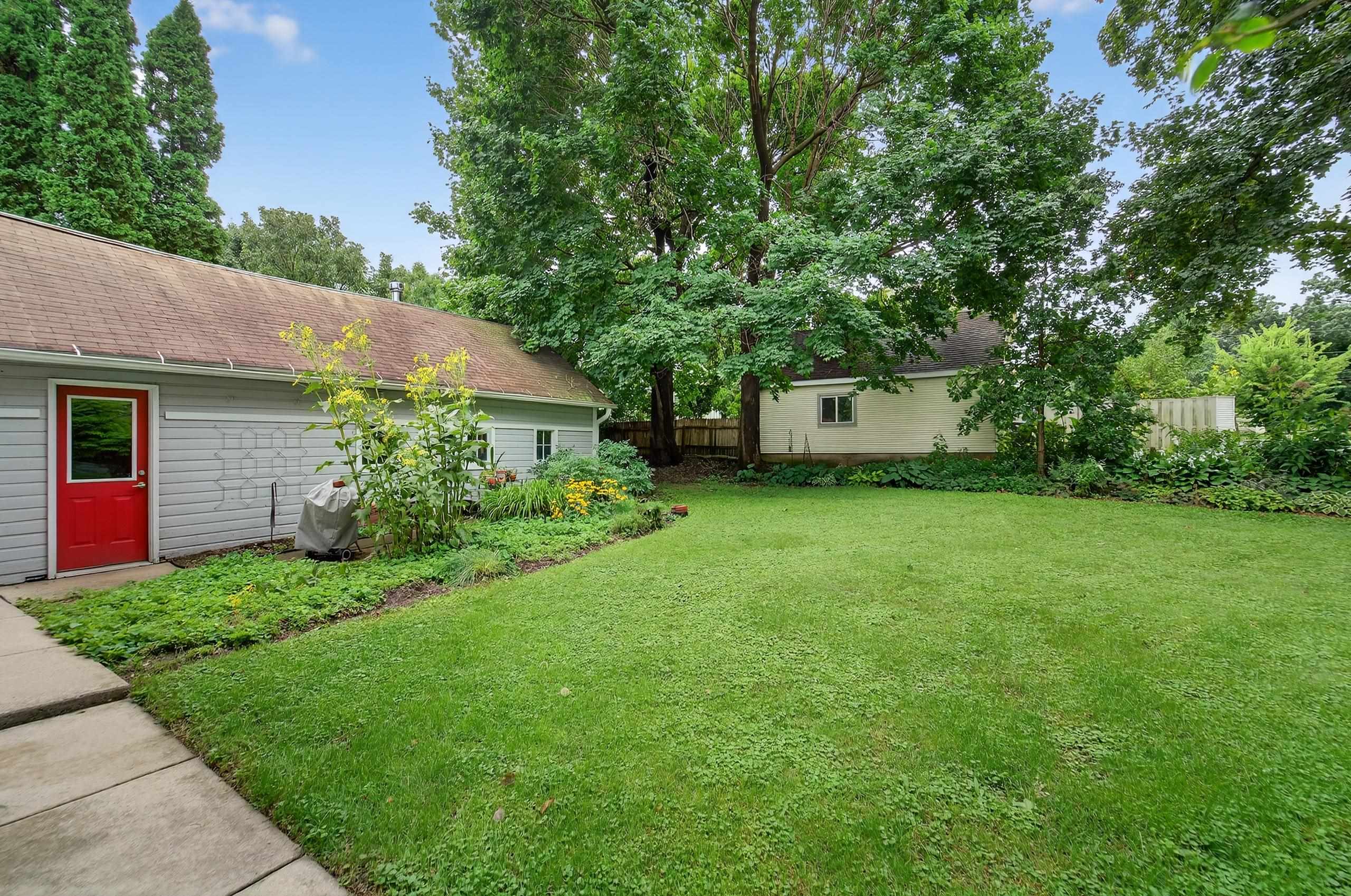 341 W McKinley Street