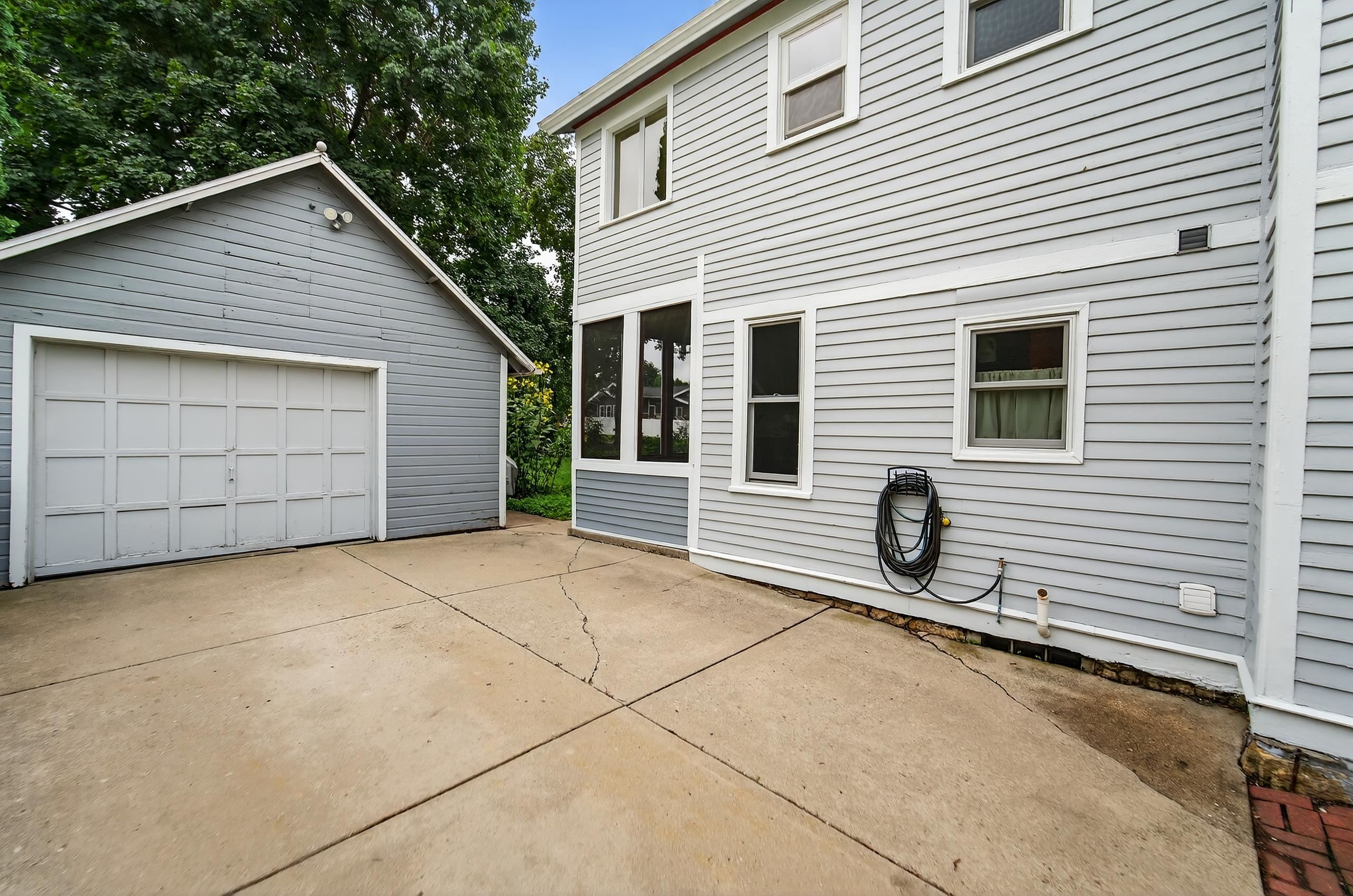 341 W McKinley Street