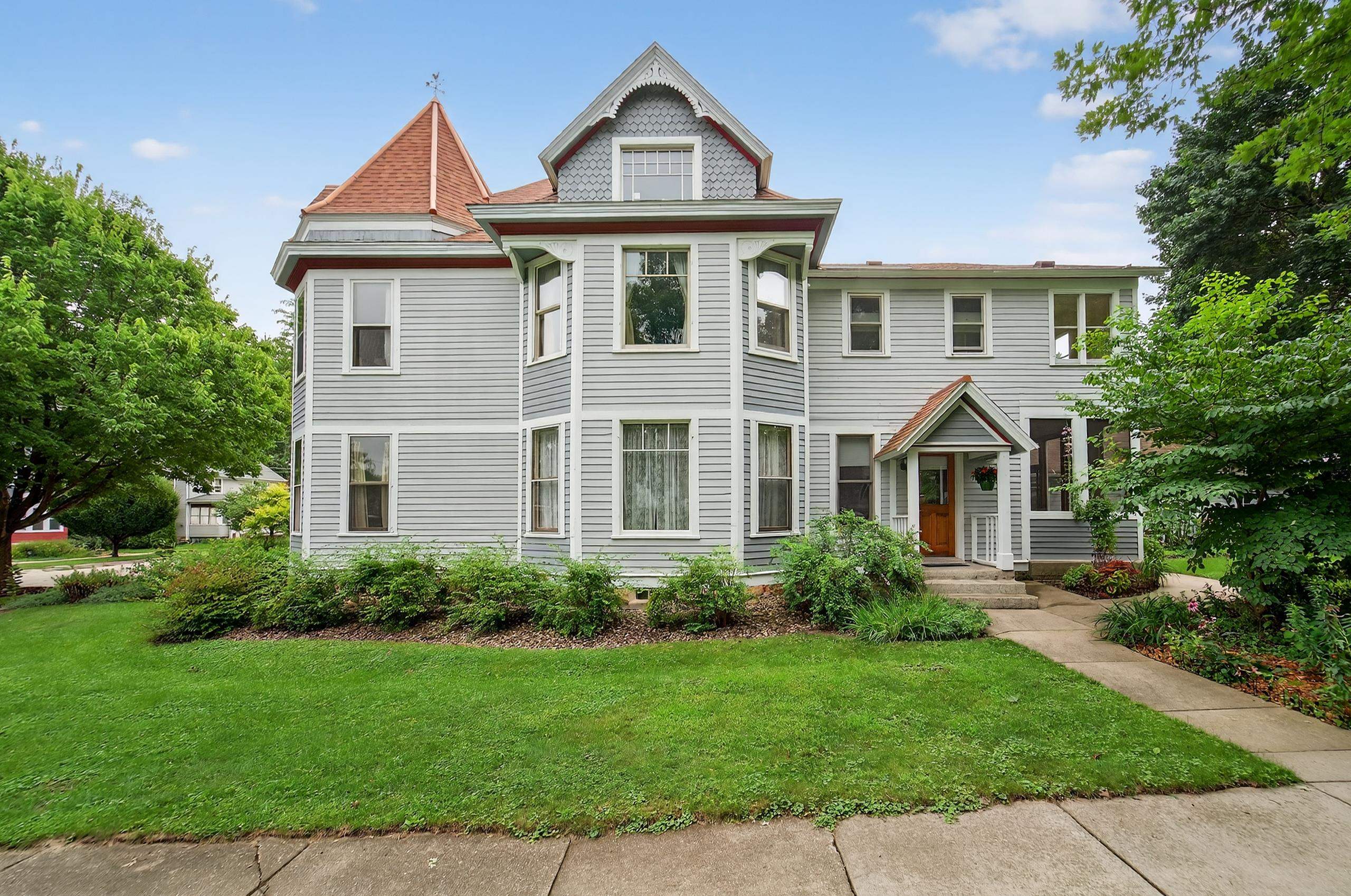 341 W McKinley Street