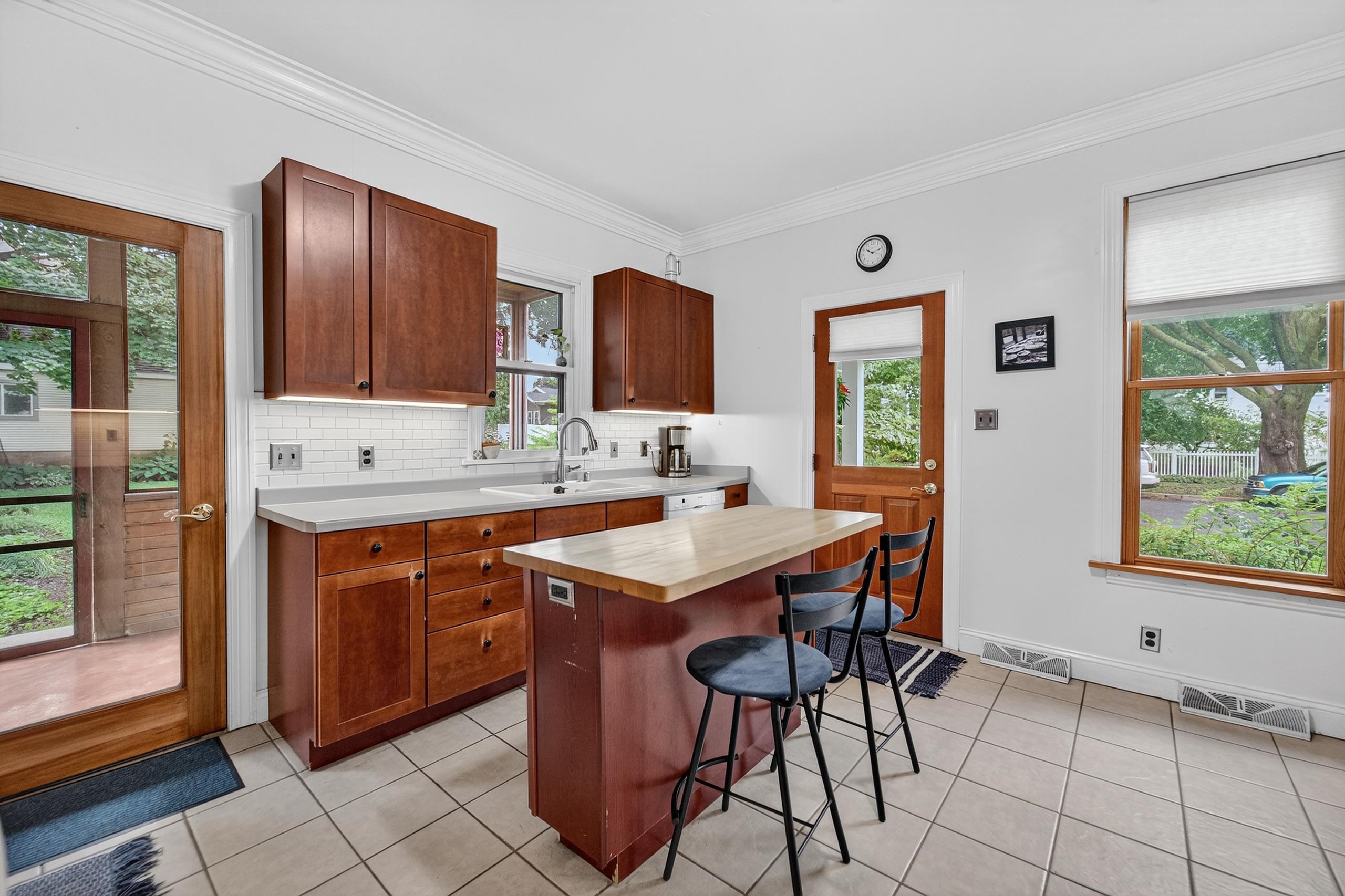 341 W McKinley Street
