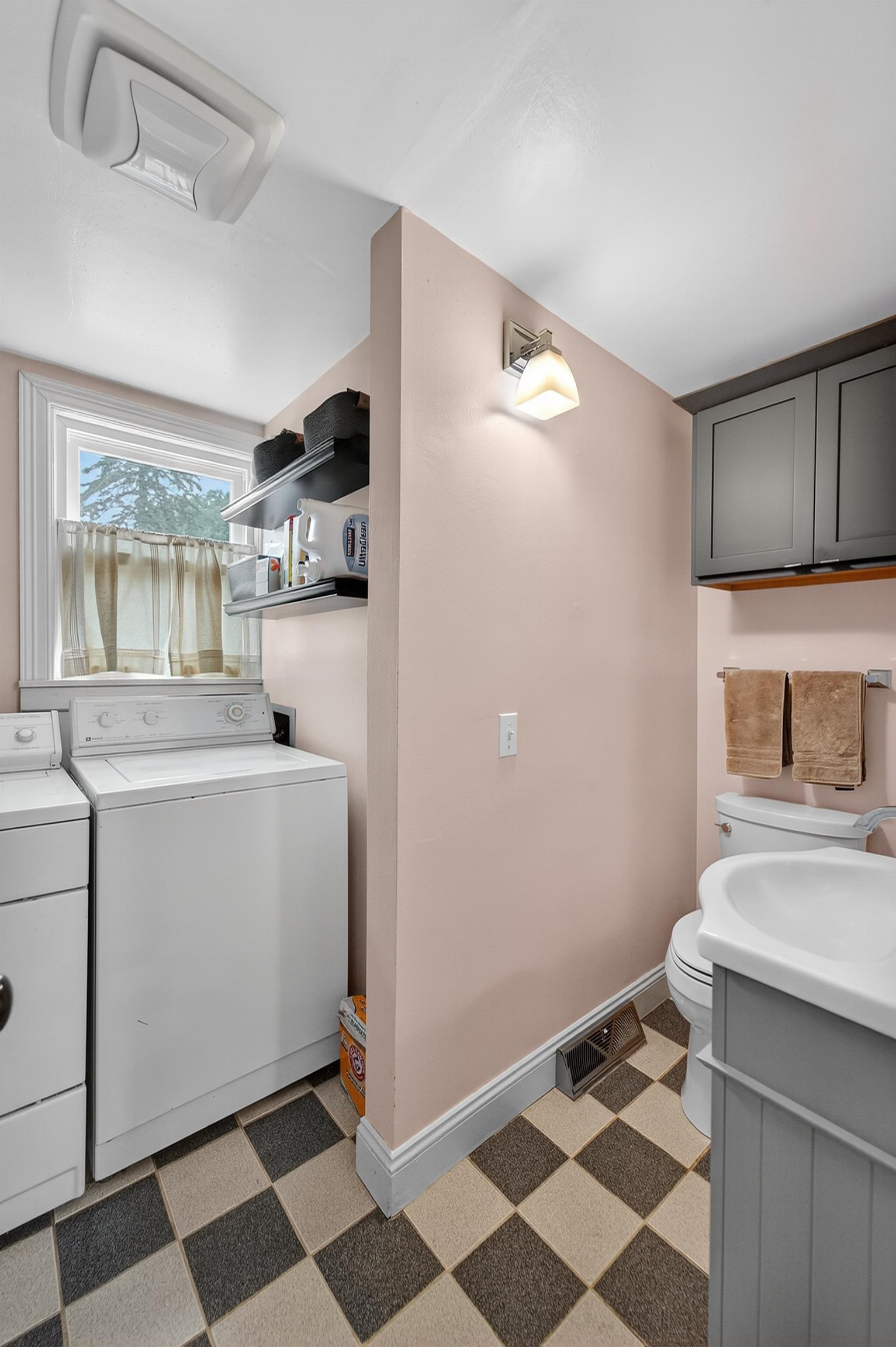 341 W McKinley Street