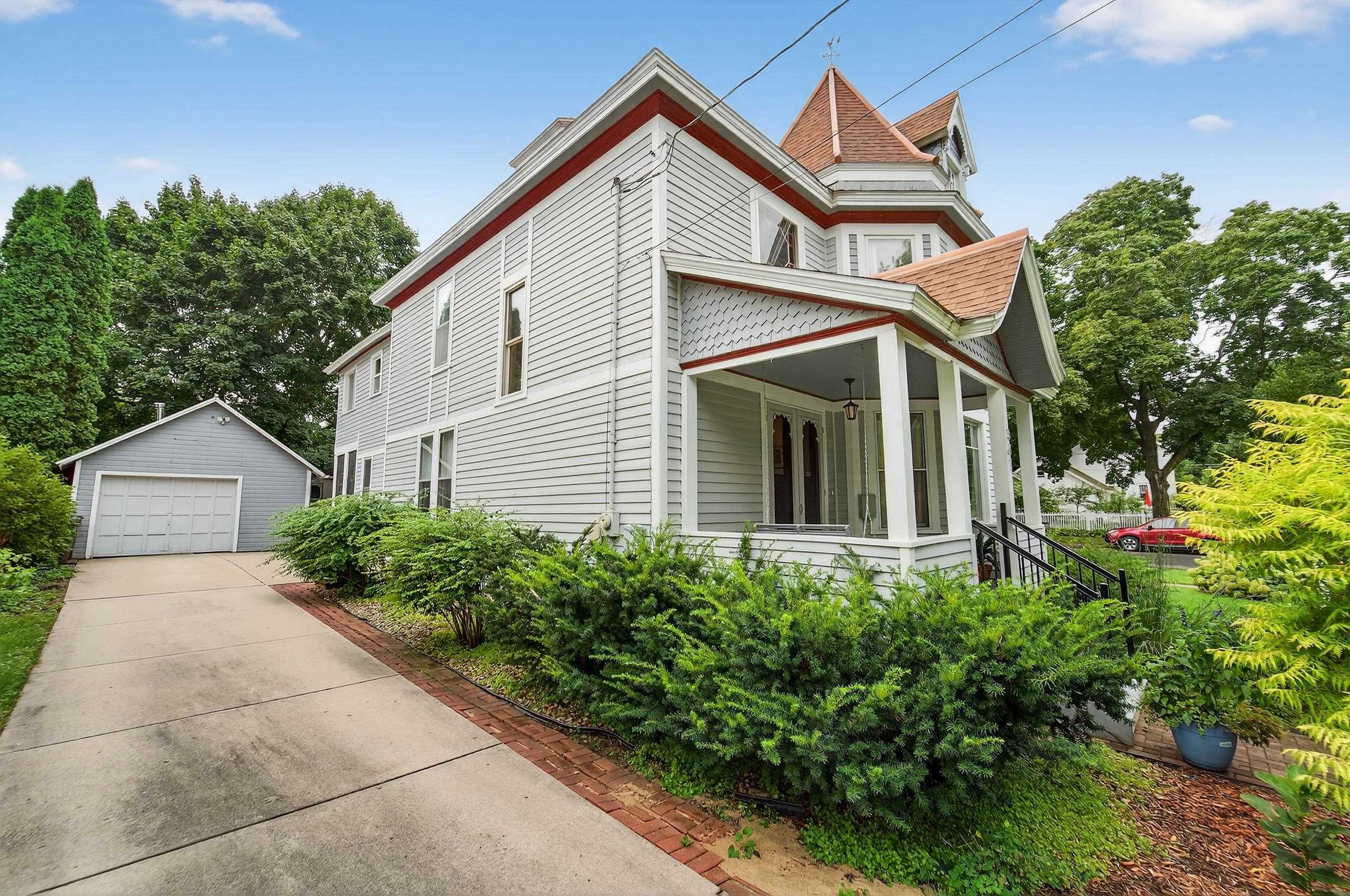 341 W McKinley Street