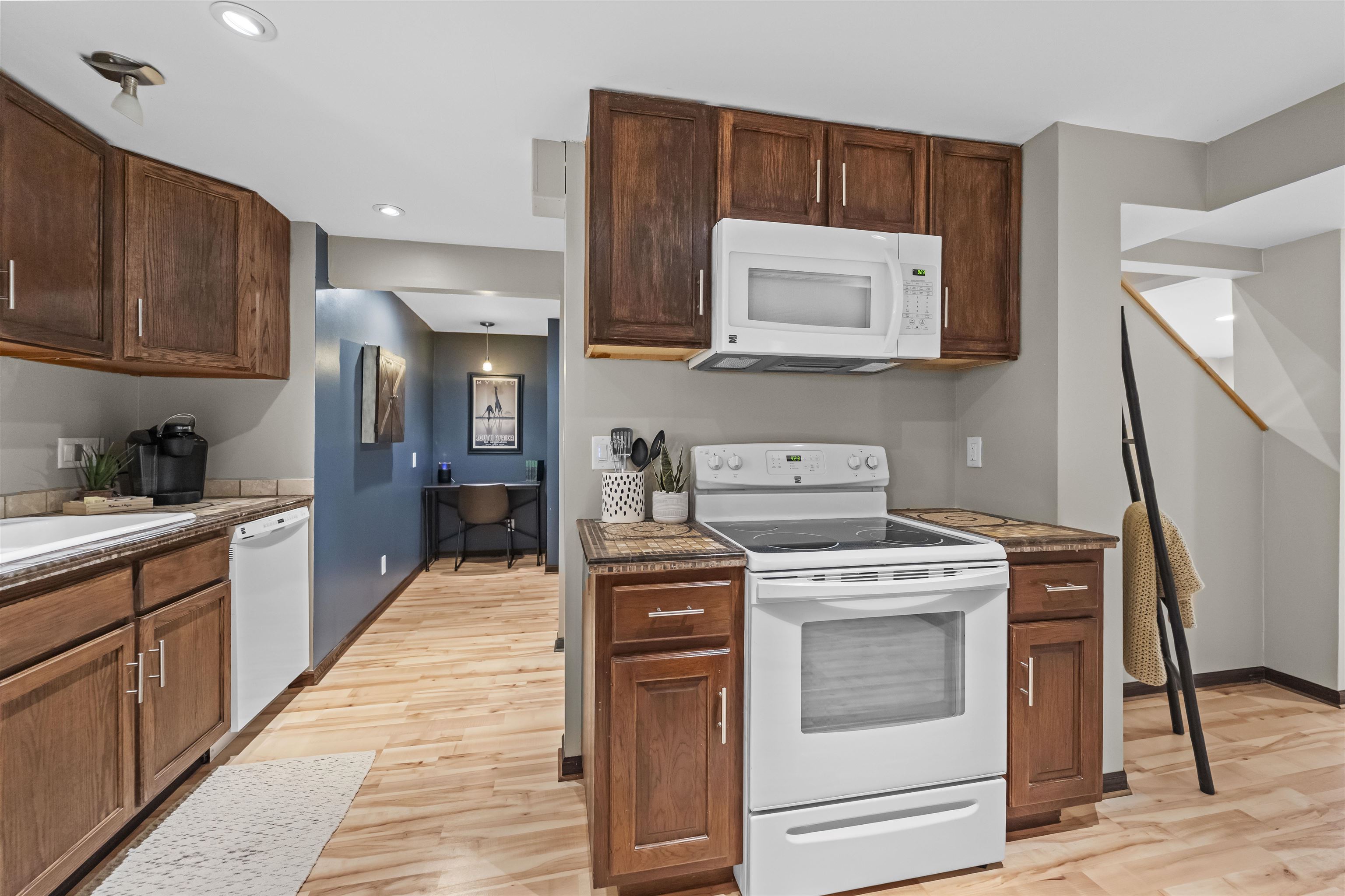 2899 Osmundsen Road
