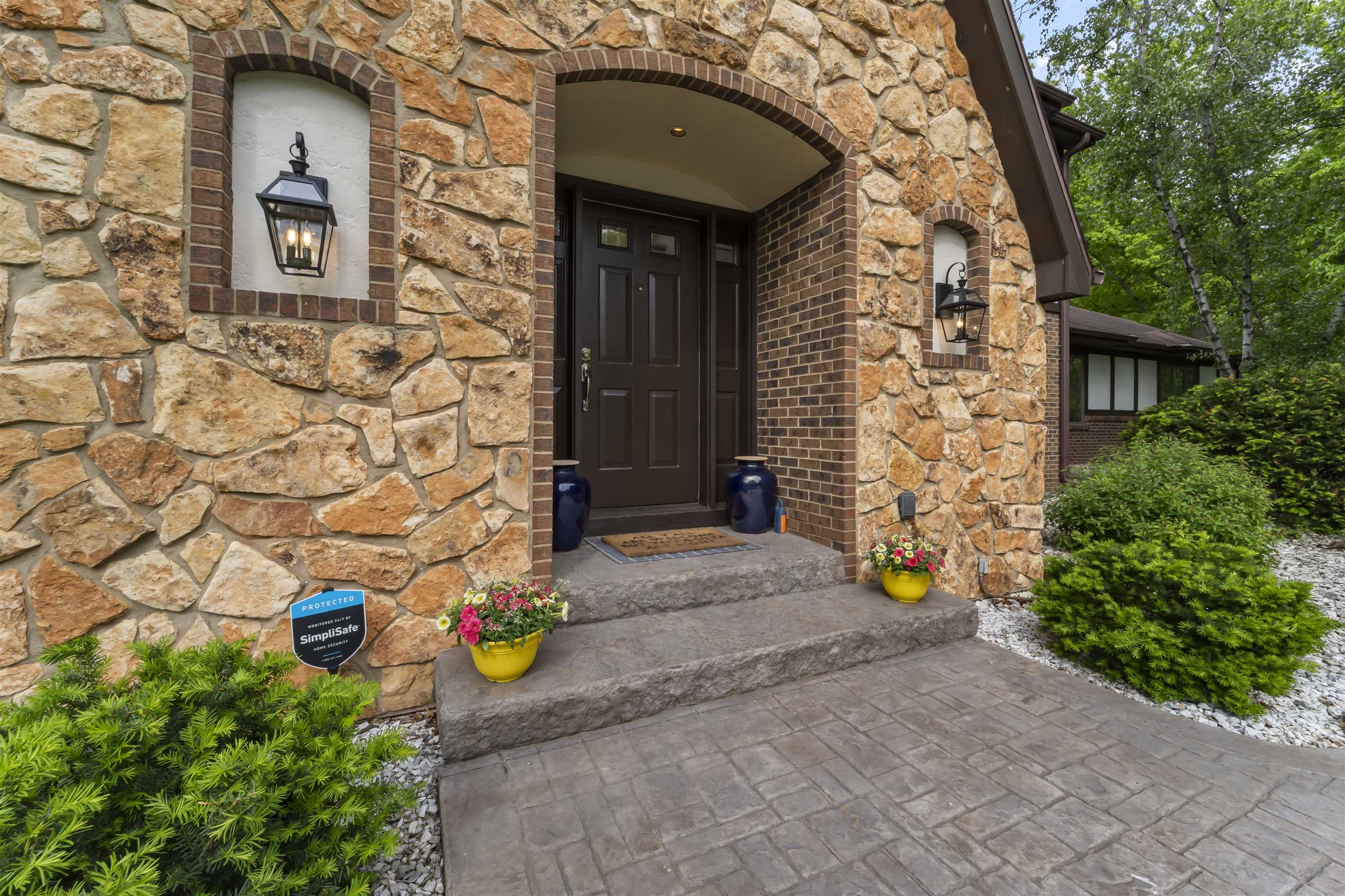 2899 Osmundsen Road