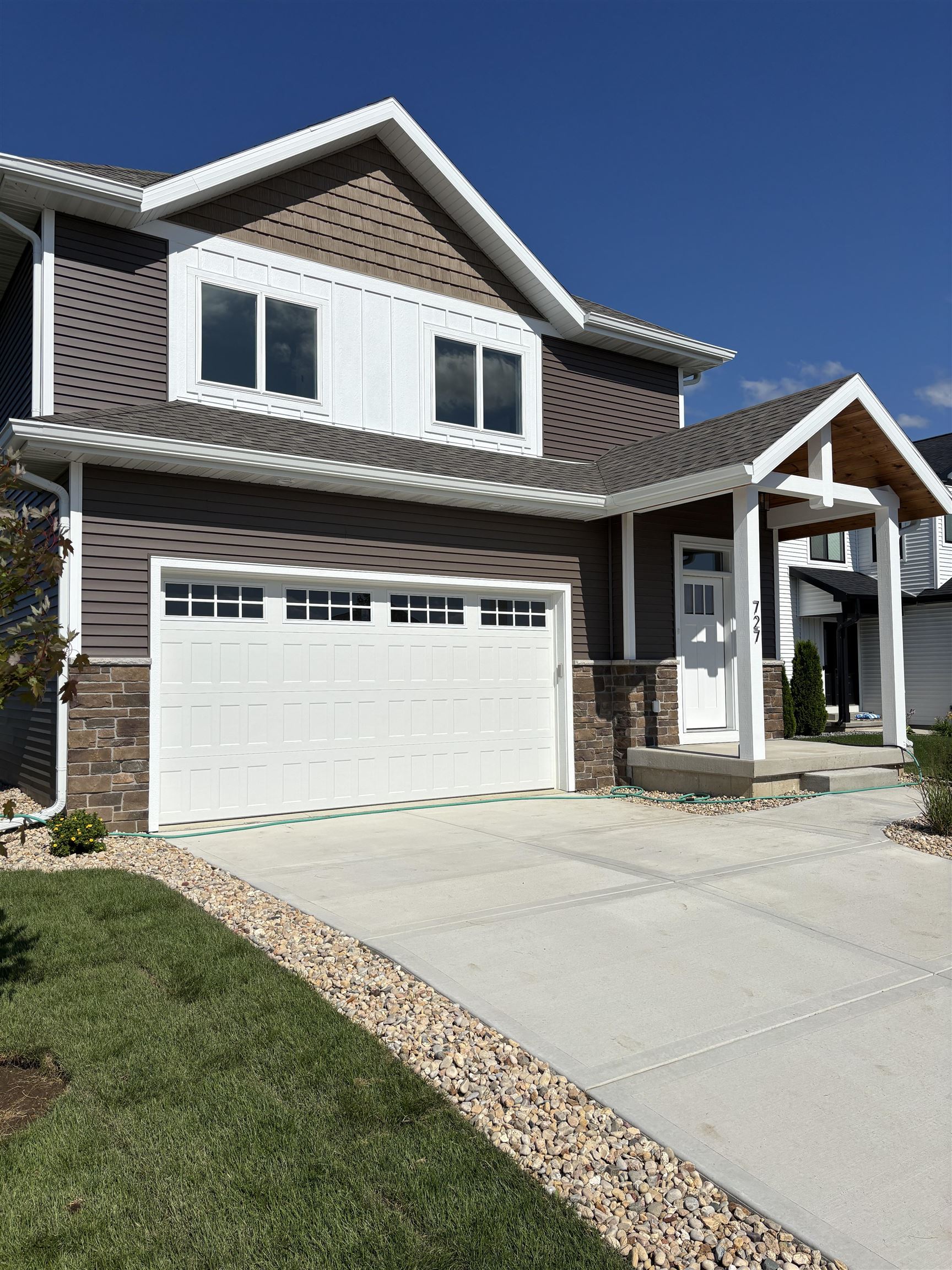727 Schubert Street