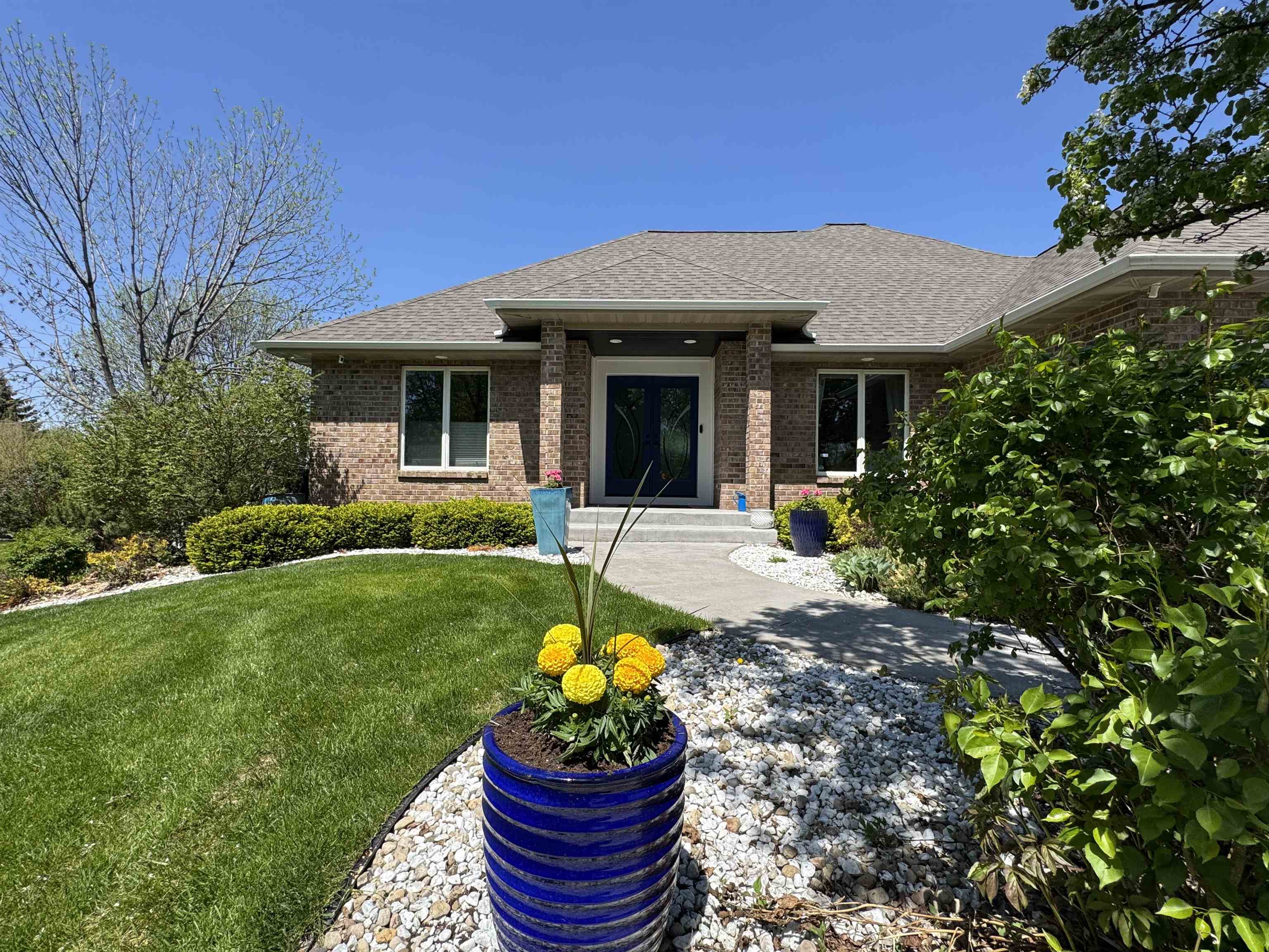 968 Sandpiper Court