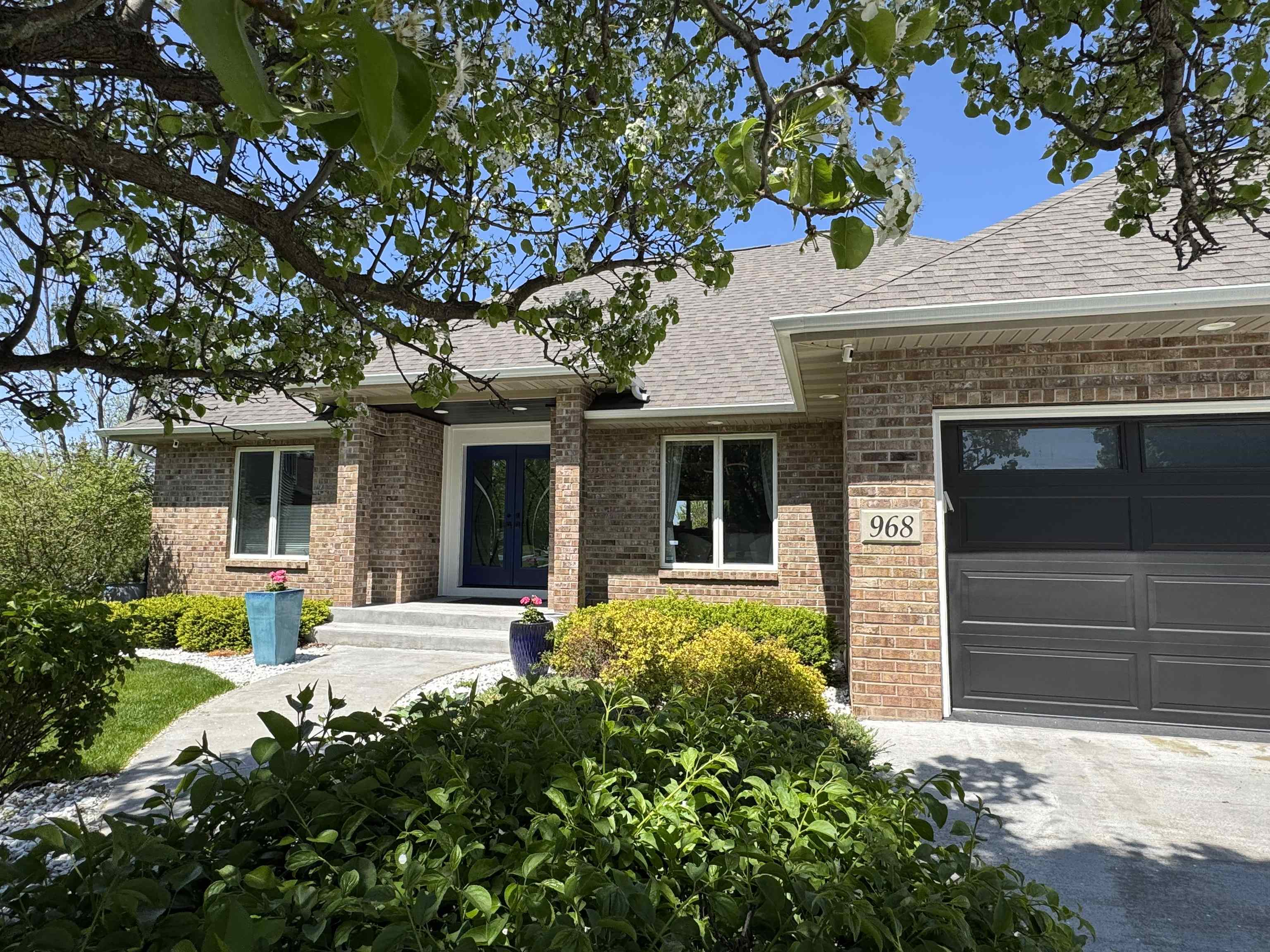 968 Sandpiper Court