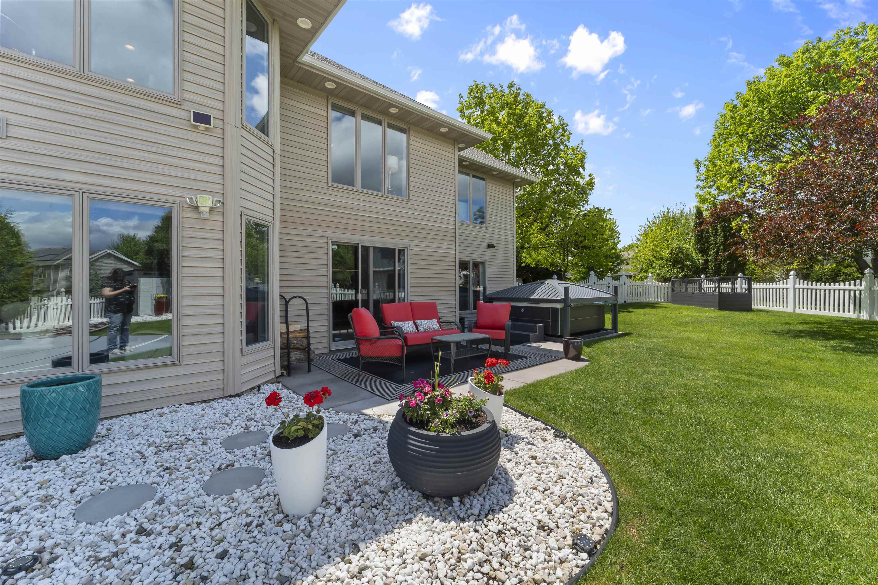 968 Sandpiper Court