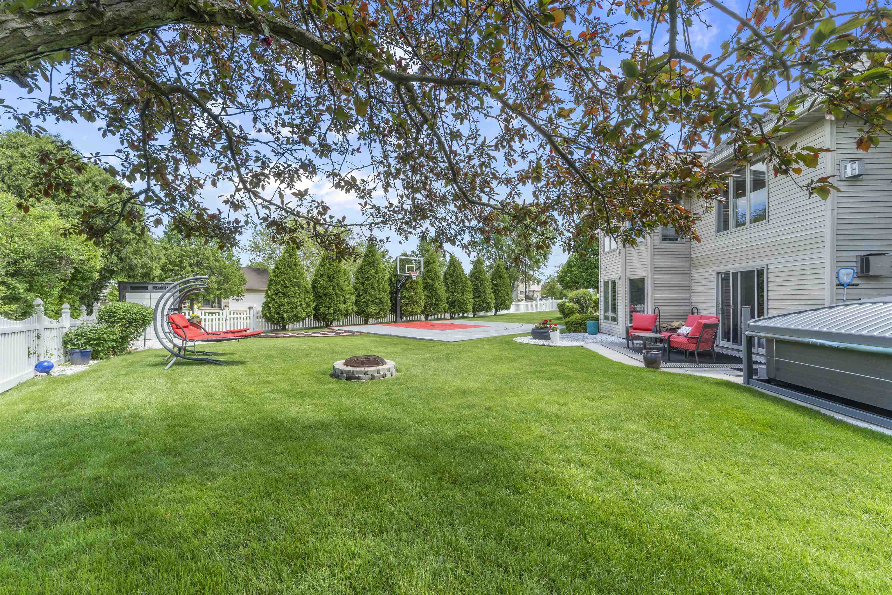 968 Sandpiper Court