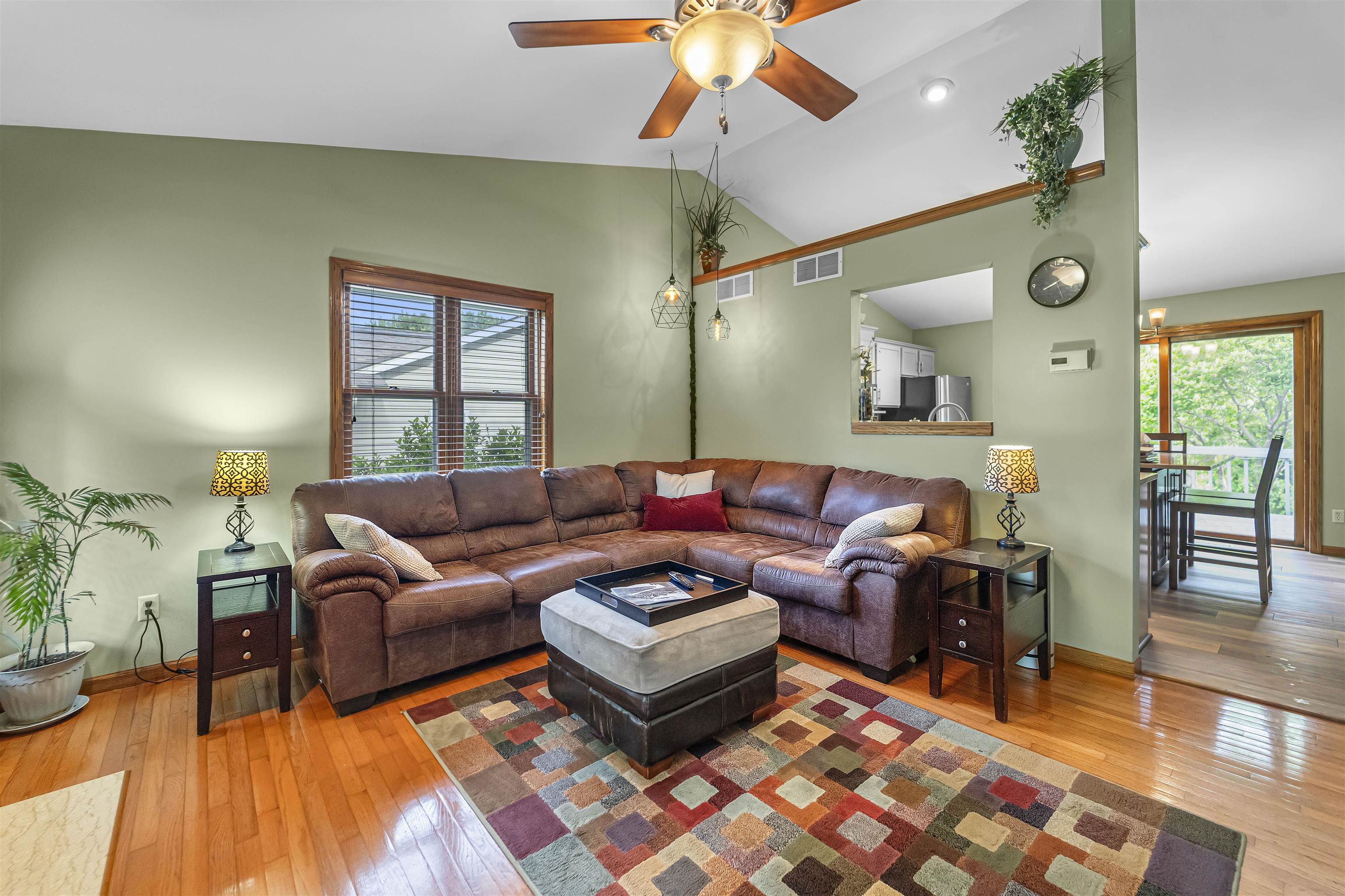 812 Clover Lane
