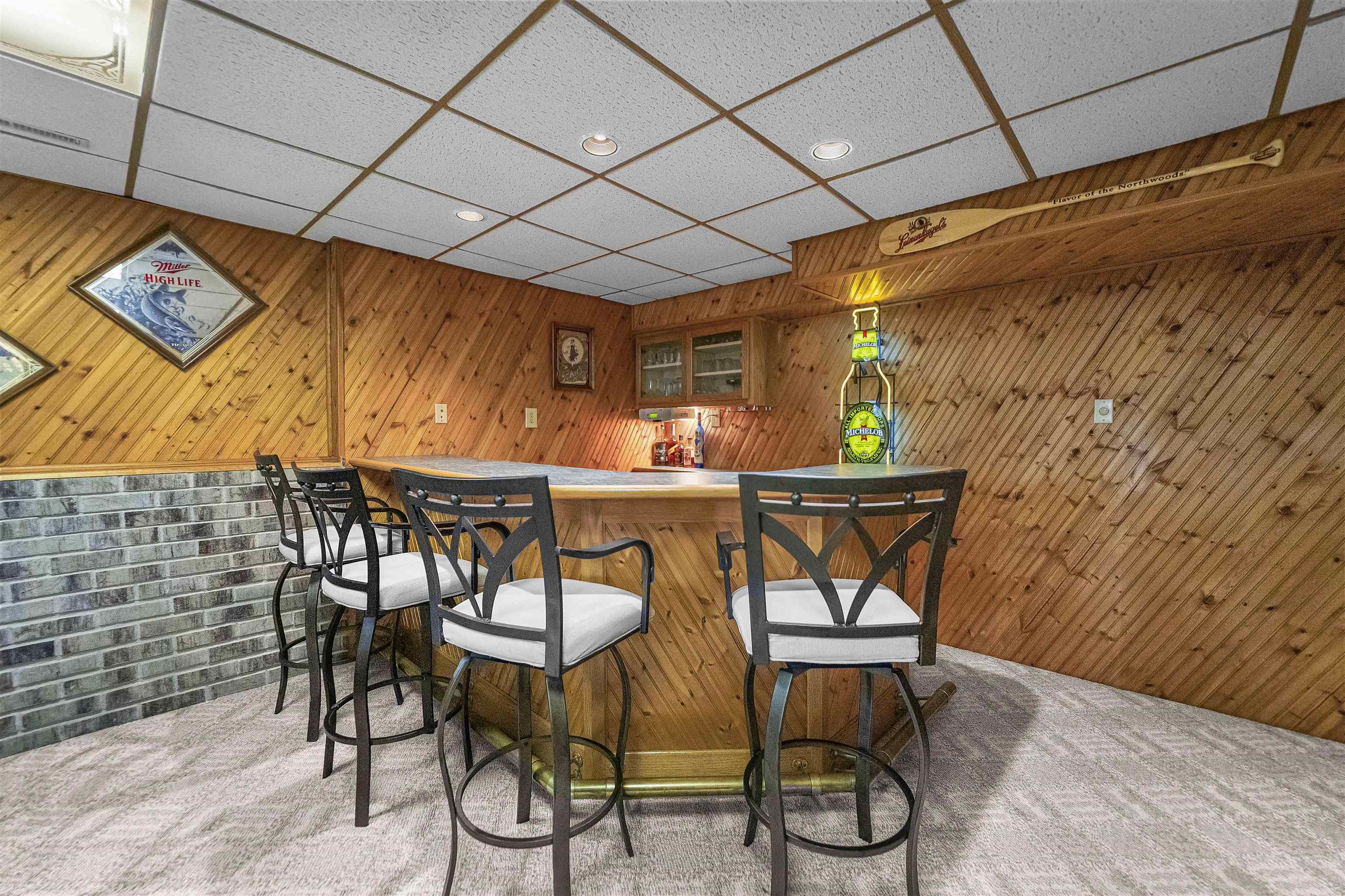 812 Clover Lane