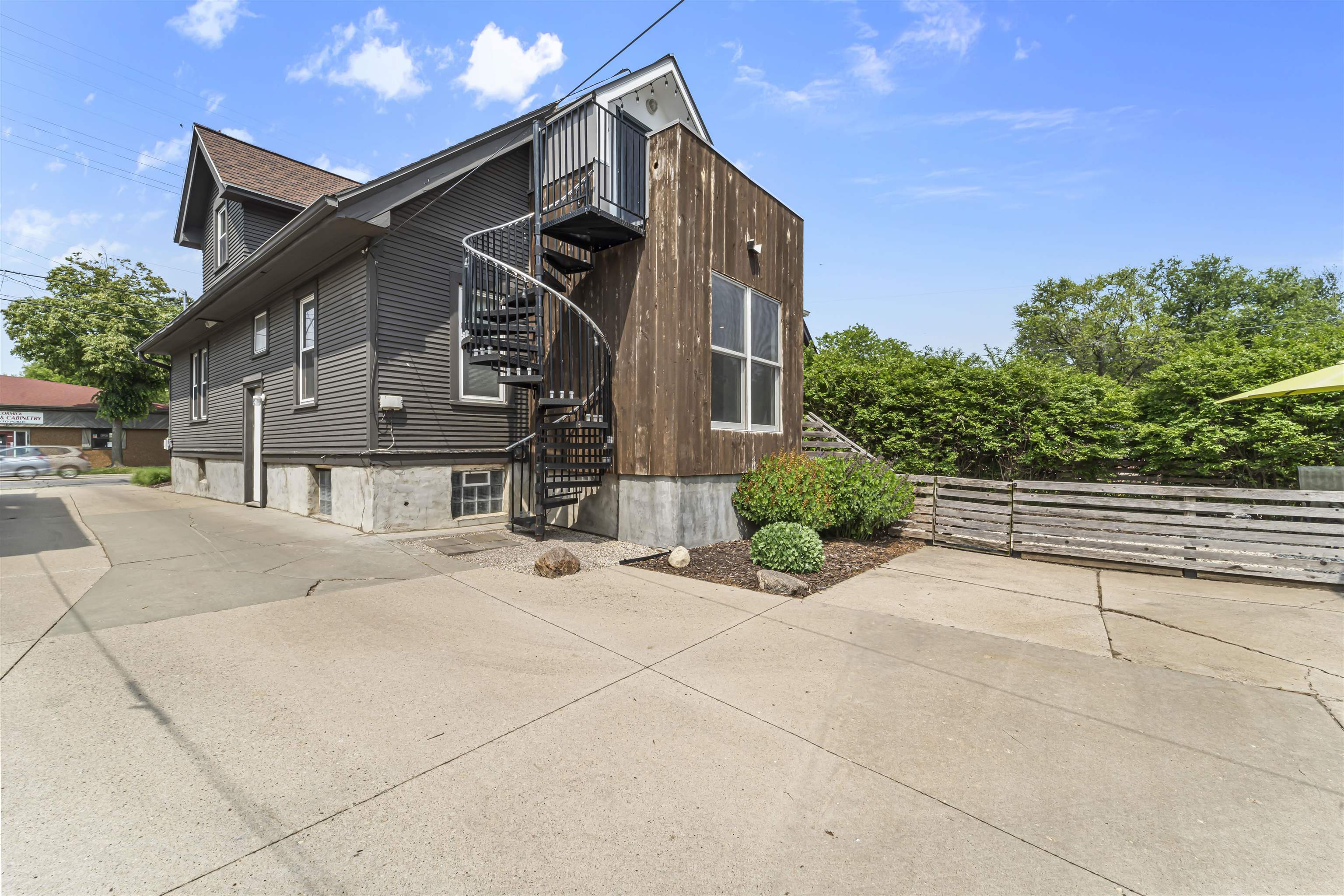 3157 Milwaukee Street