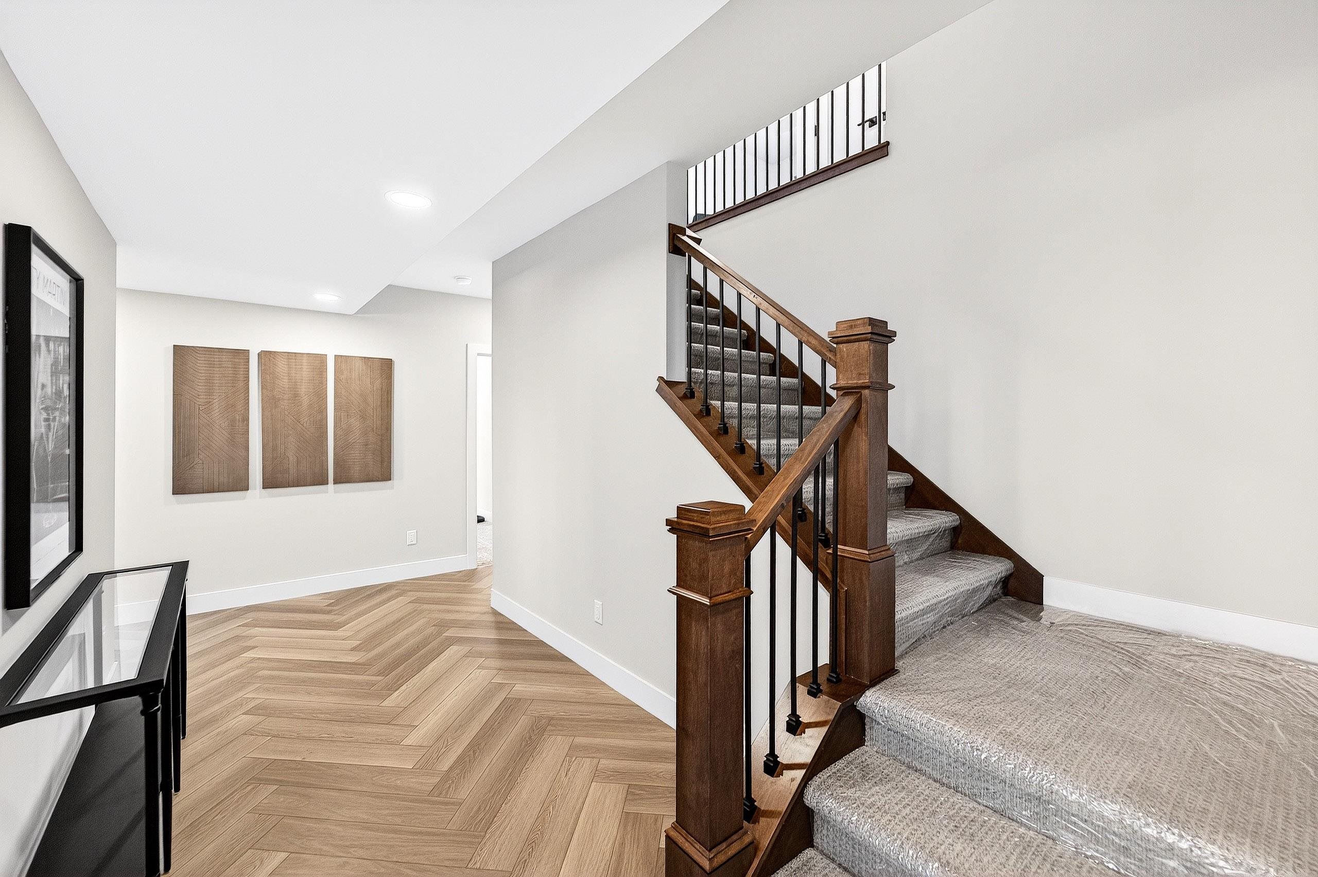 L140 Moll Drive