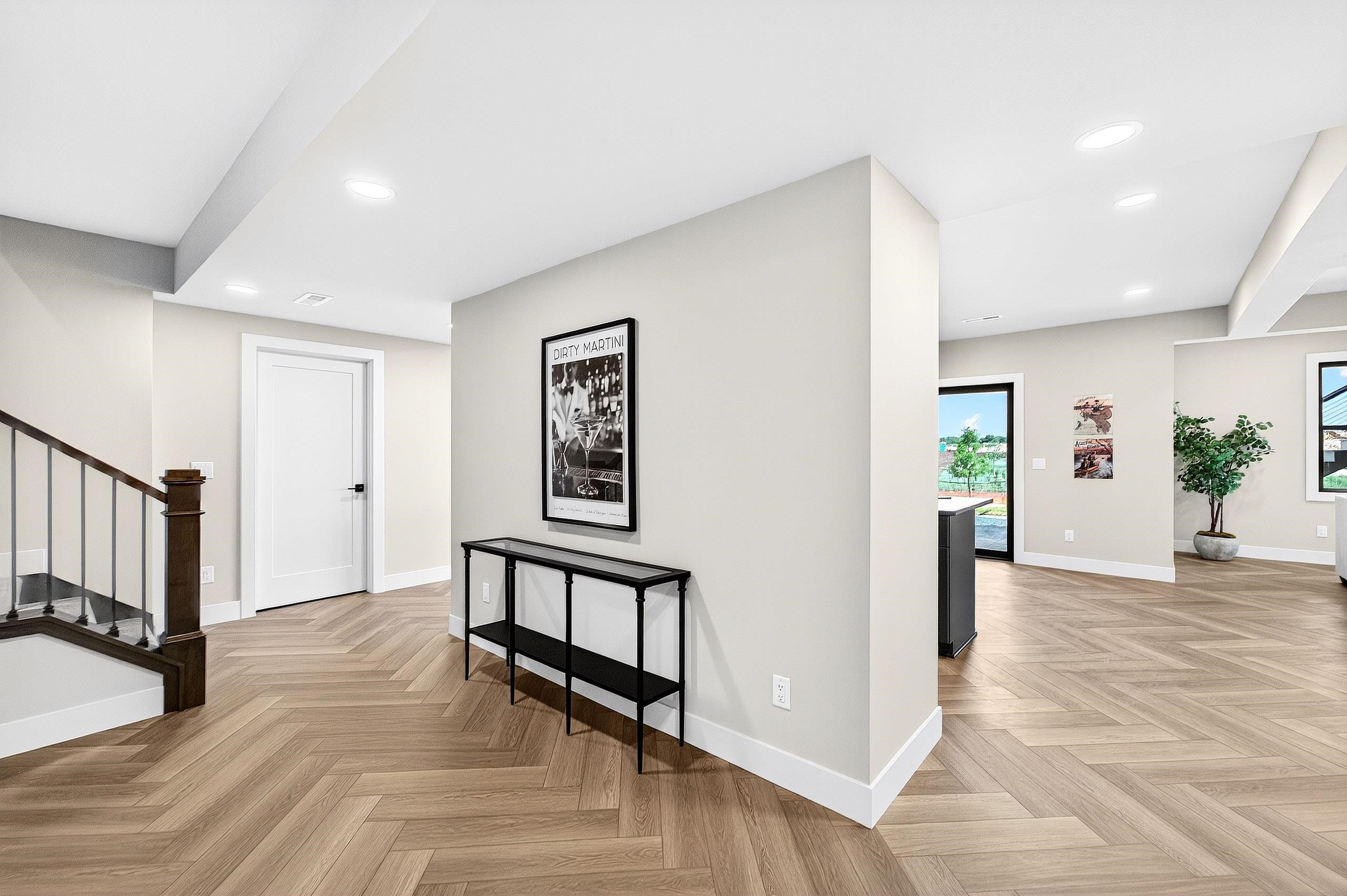 L140 Moll Drive