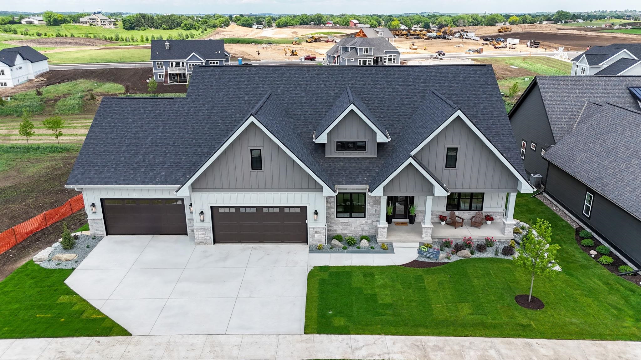 L140 Moll Drive