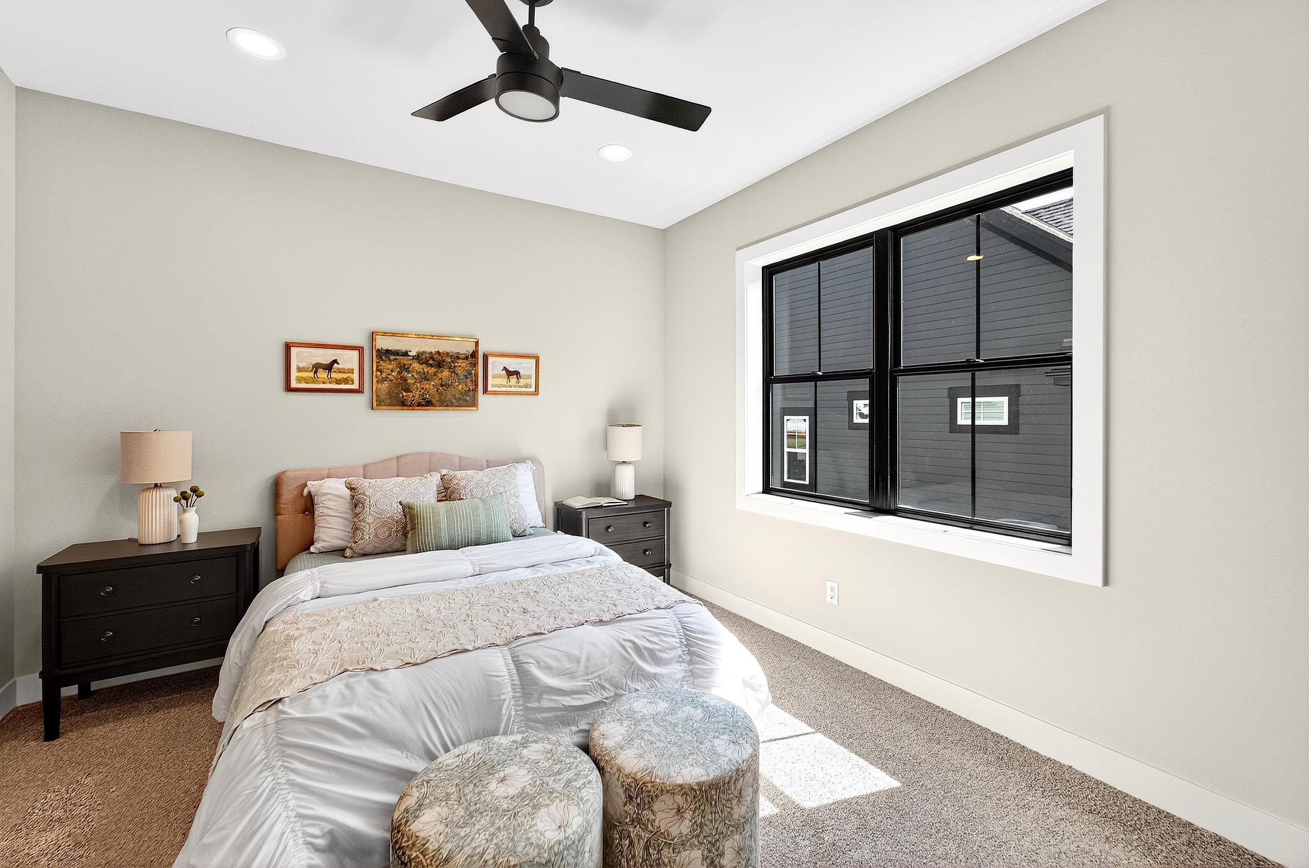 L140 Moll Drive