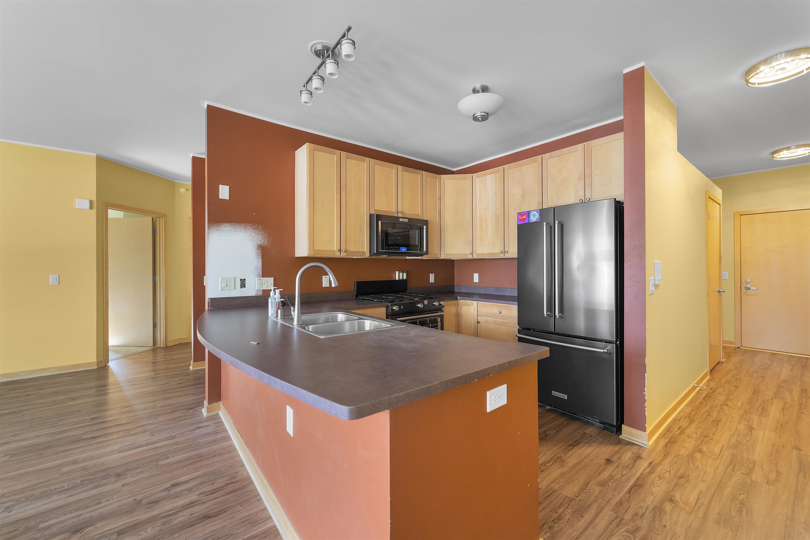 280 Division Street 102