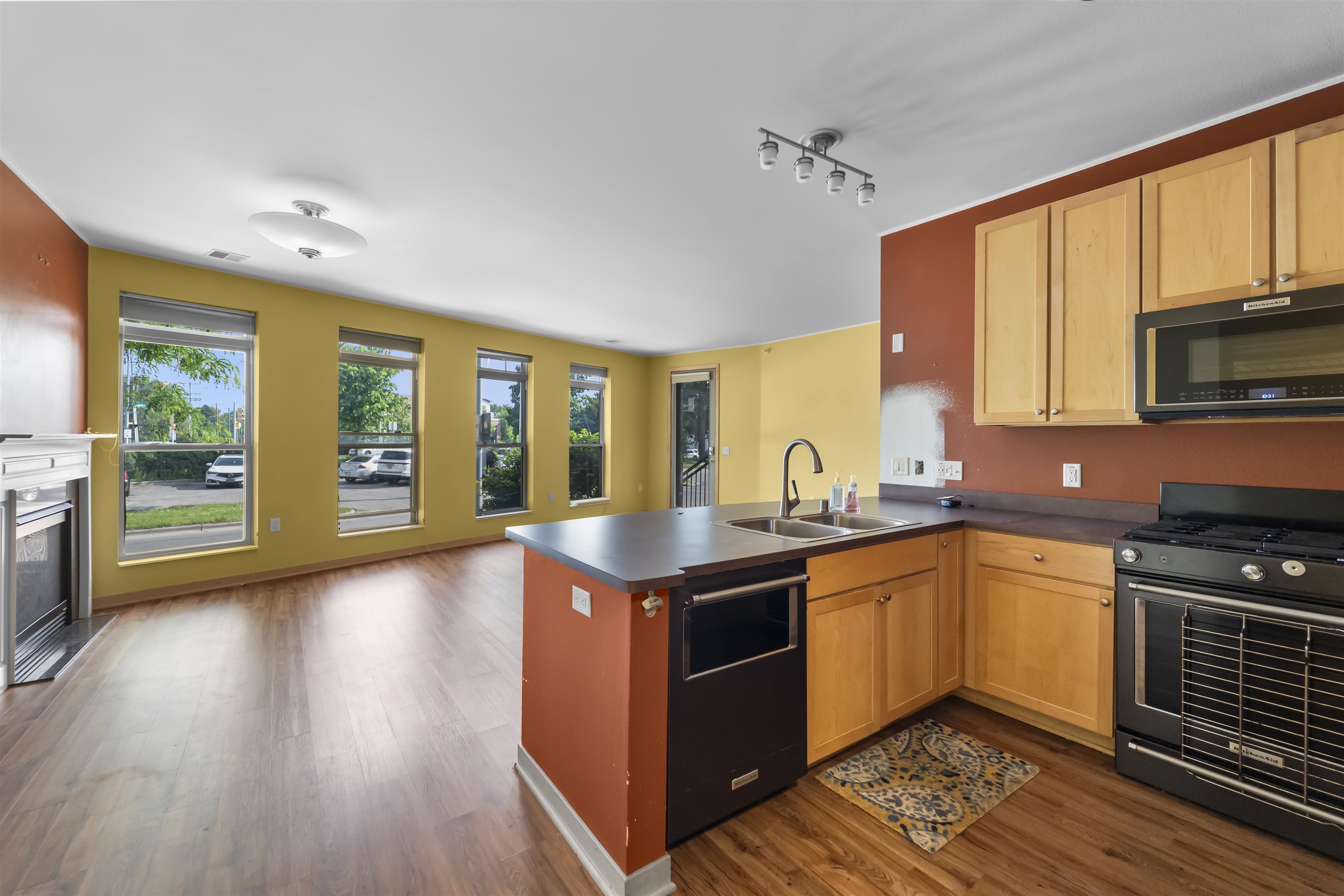 280 Division Street 102