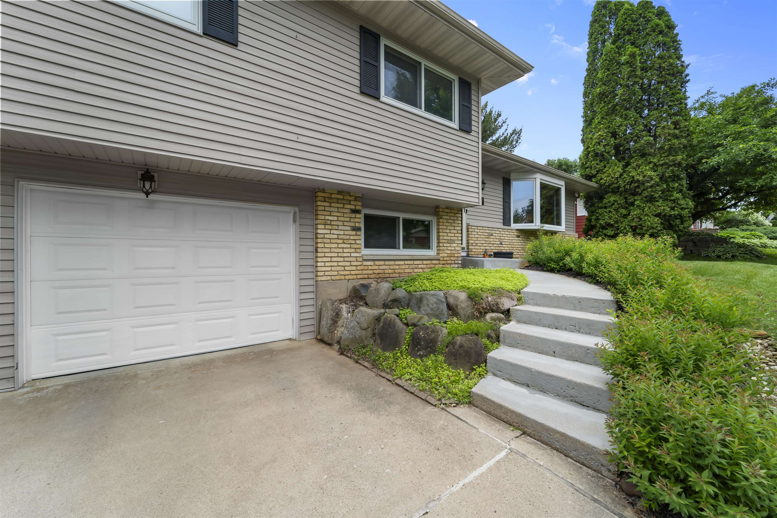 7207 Fortune Drive