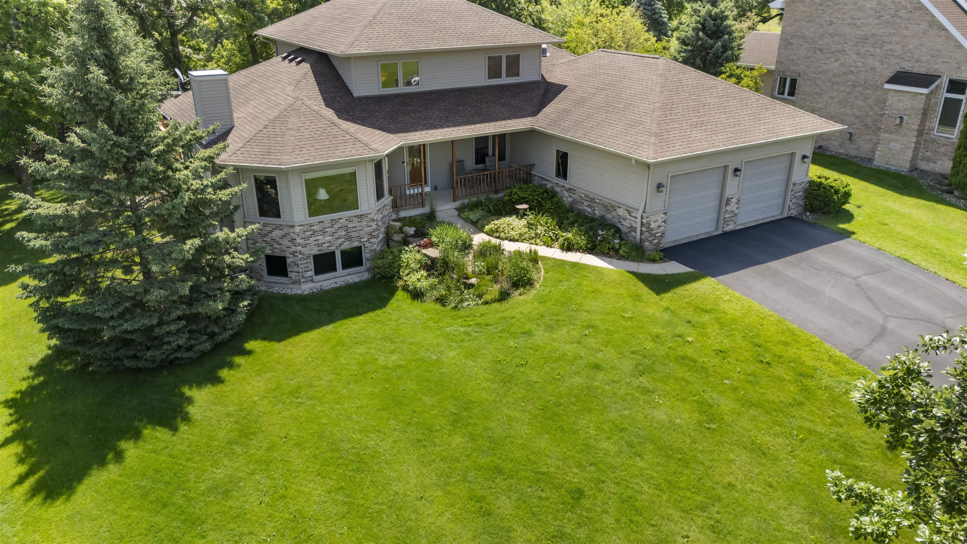 825 Nordic View
