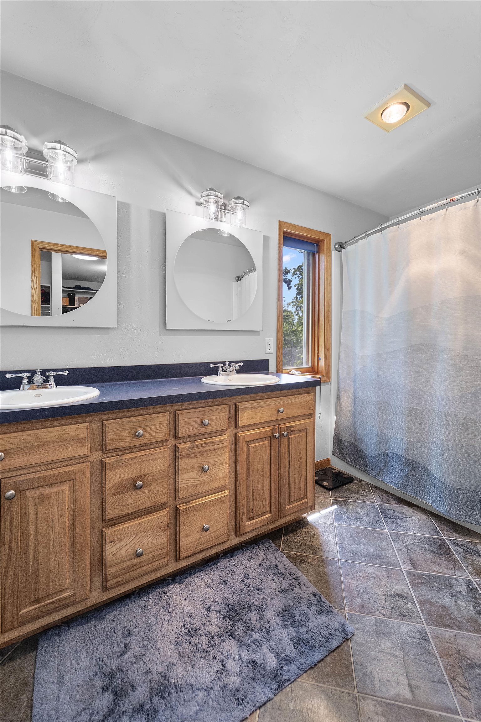 825 Nordic View