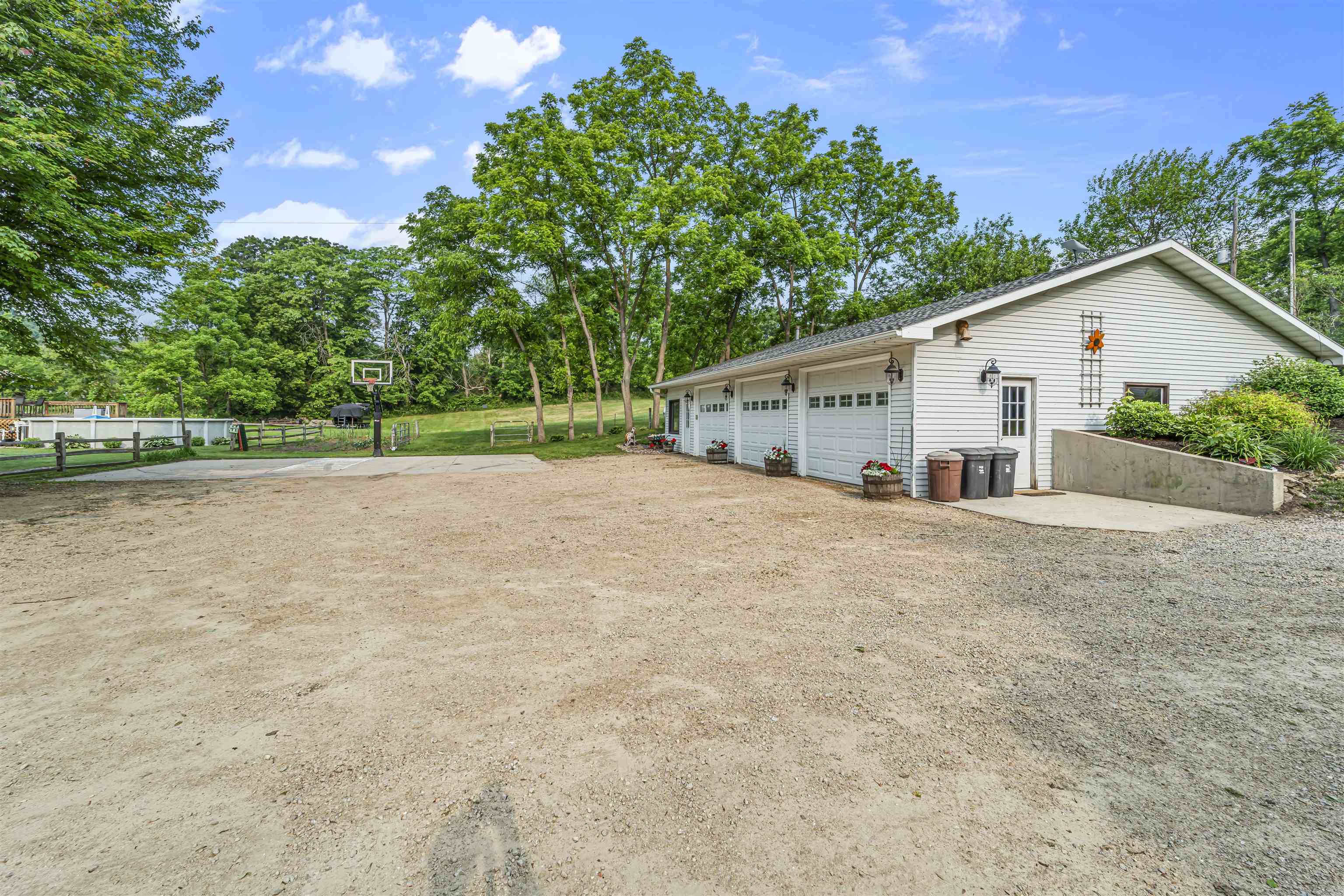 18361 Old County Road P