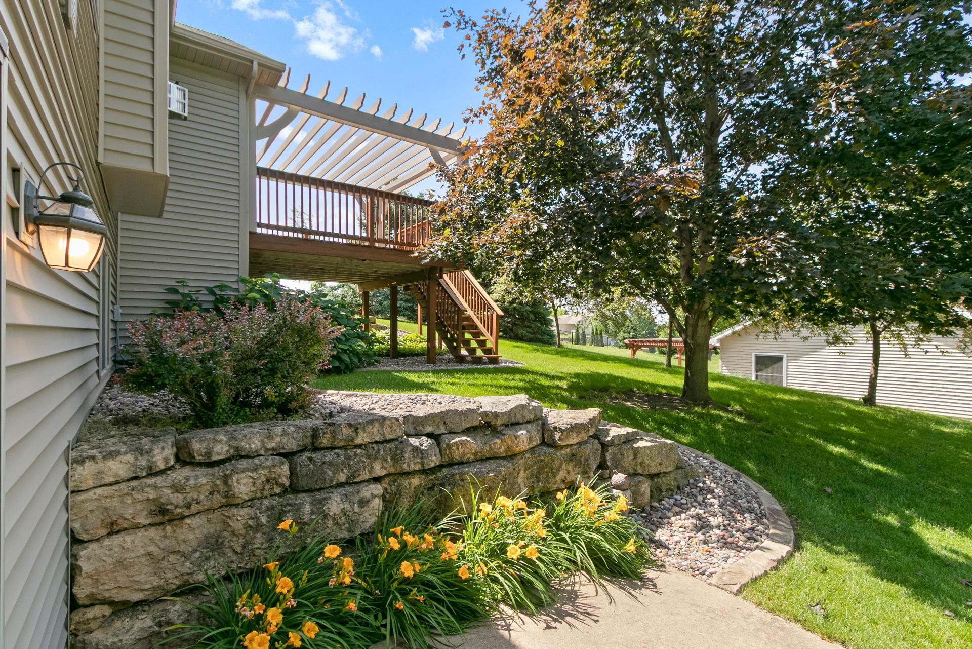 1601 Raspberry Lane