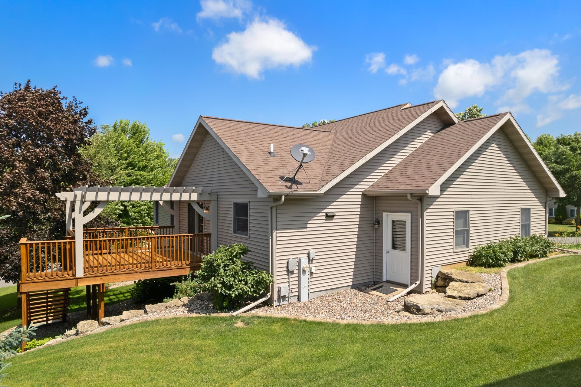 1601 Raspberry Lane
