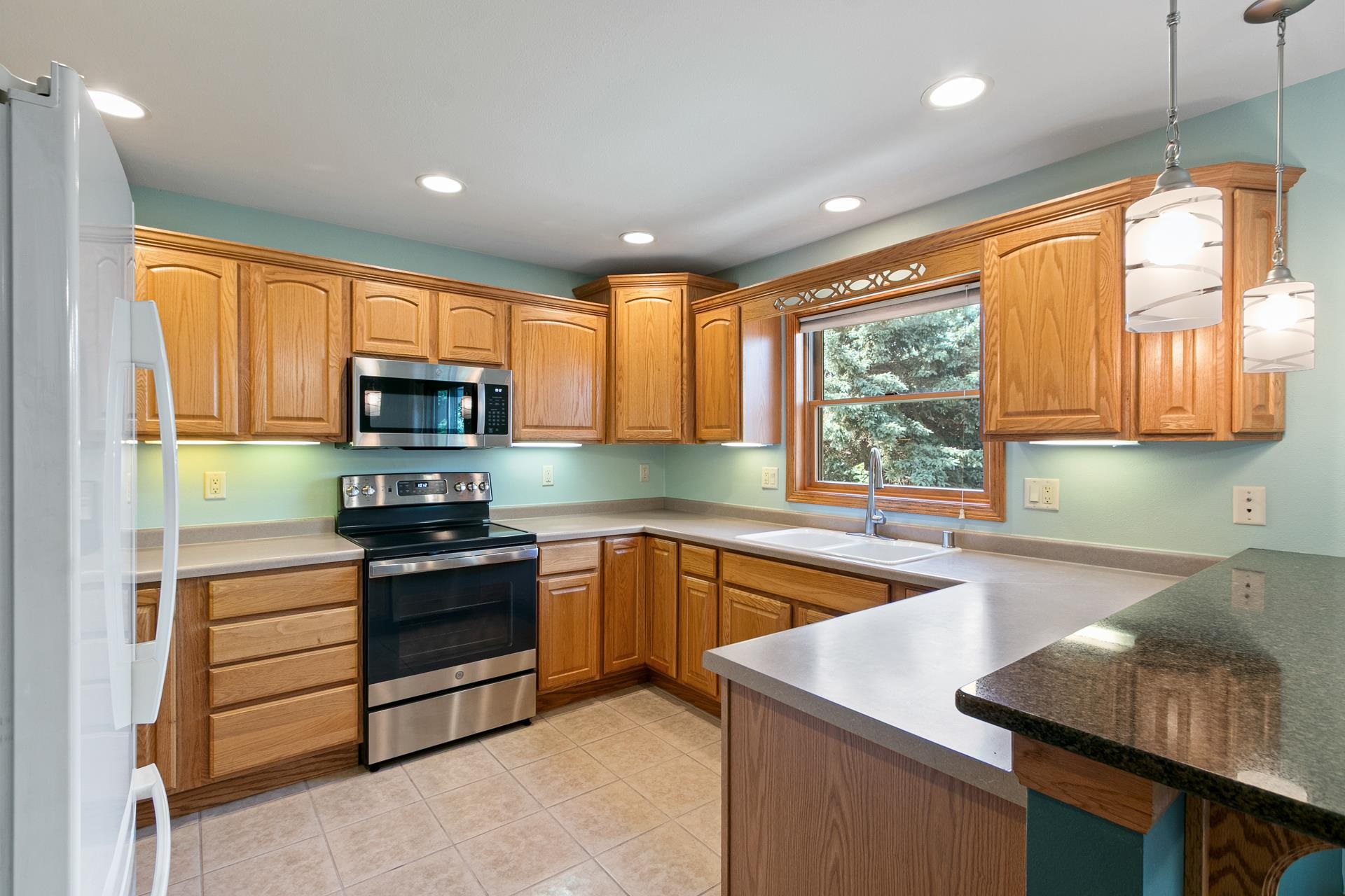 1601 Raspberry Lane
