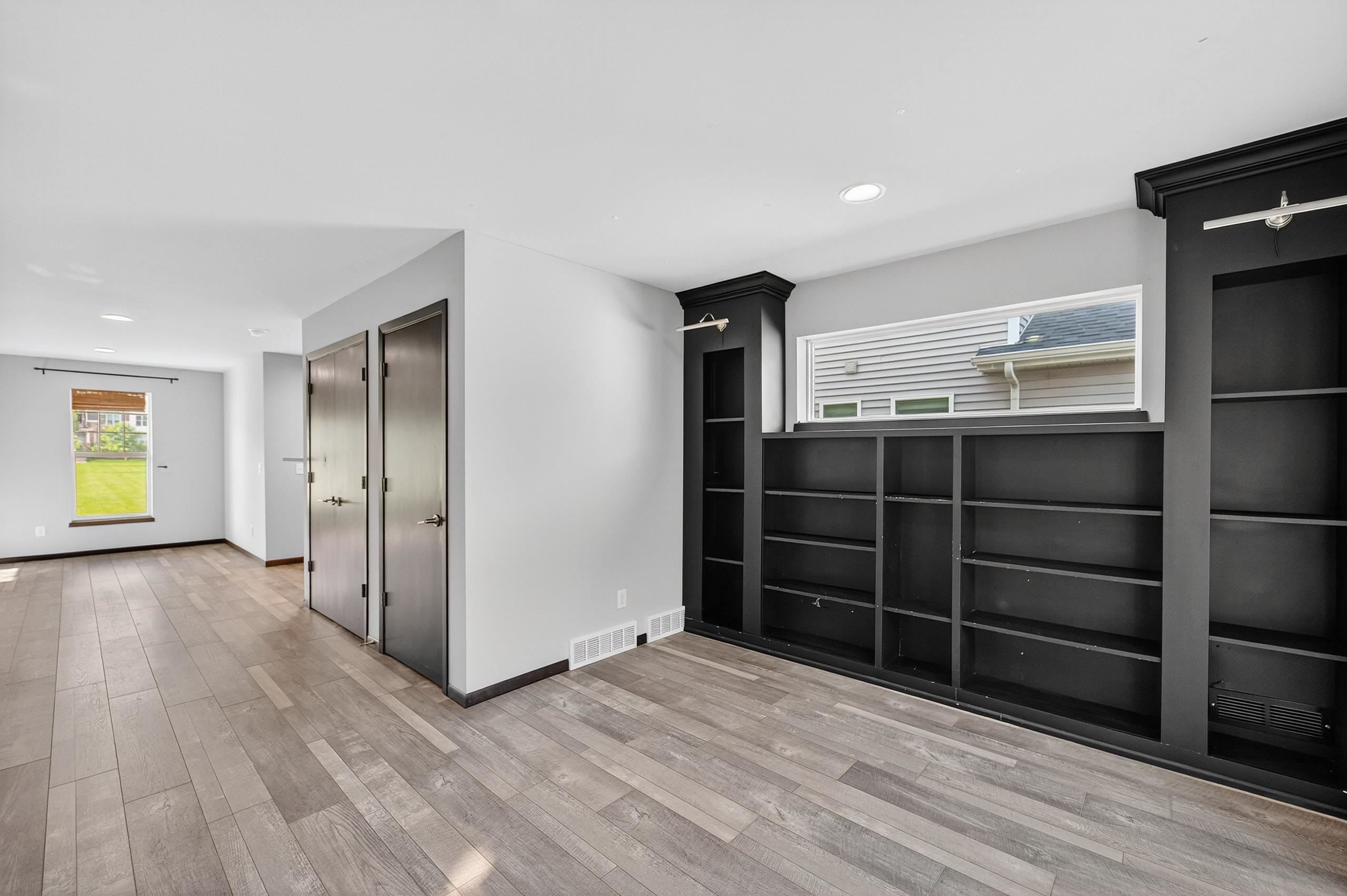5613 Rustic Pebble Lane