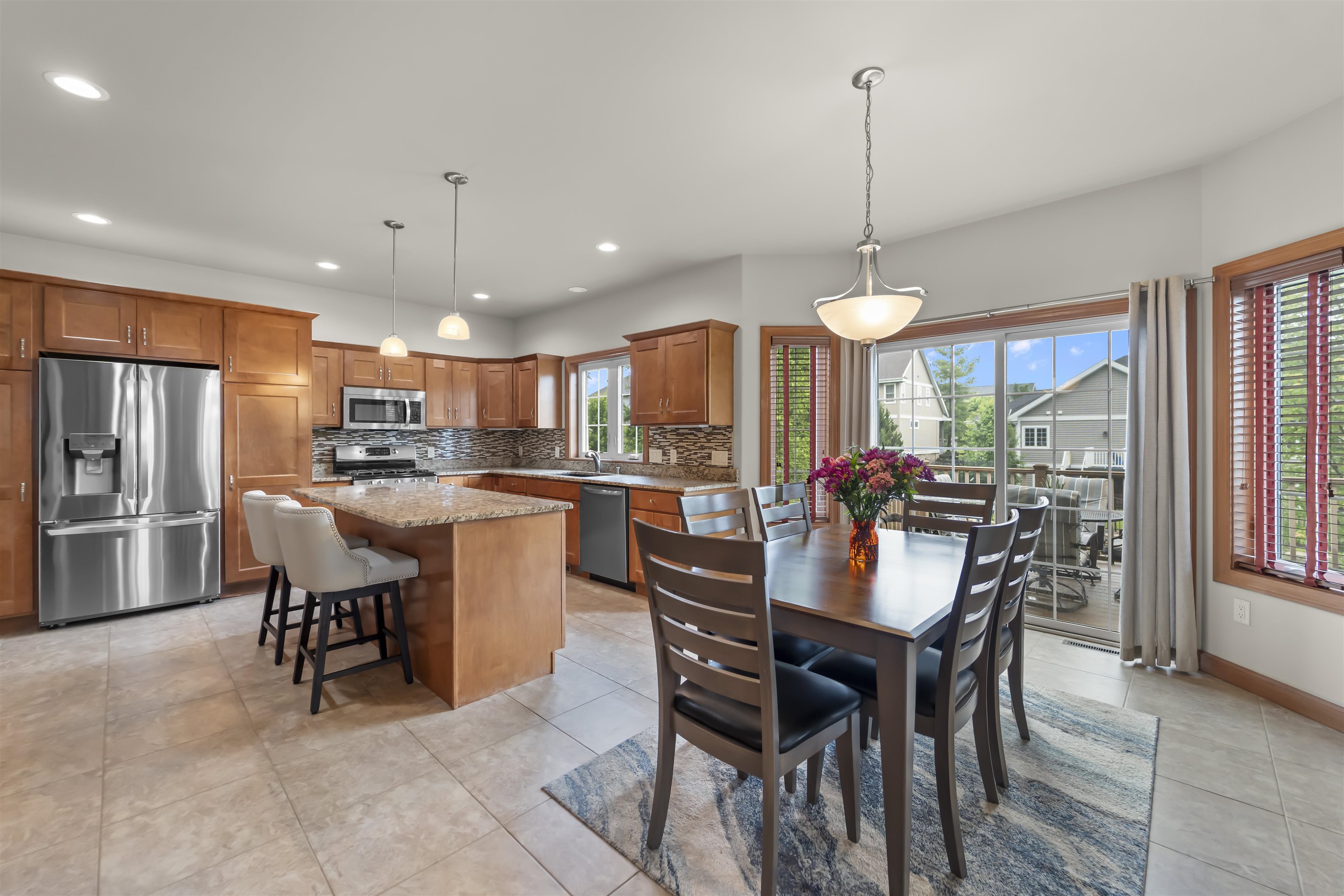 1701 Dunwoody Lane