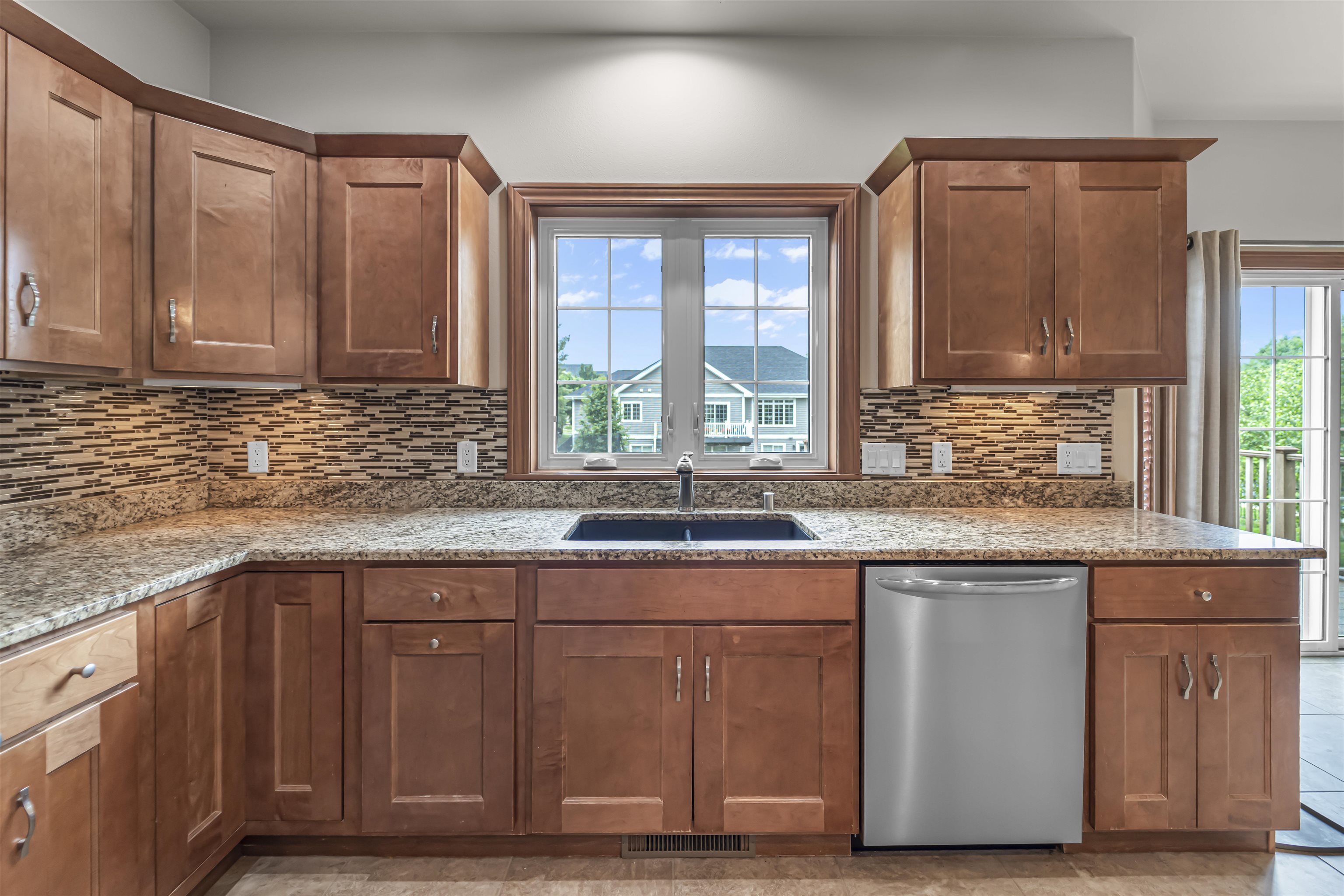 1701 Dunwoody Lane