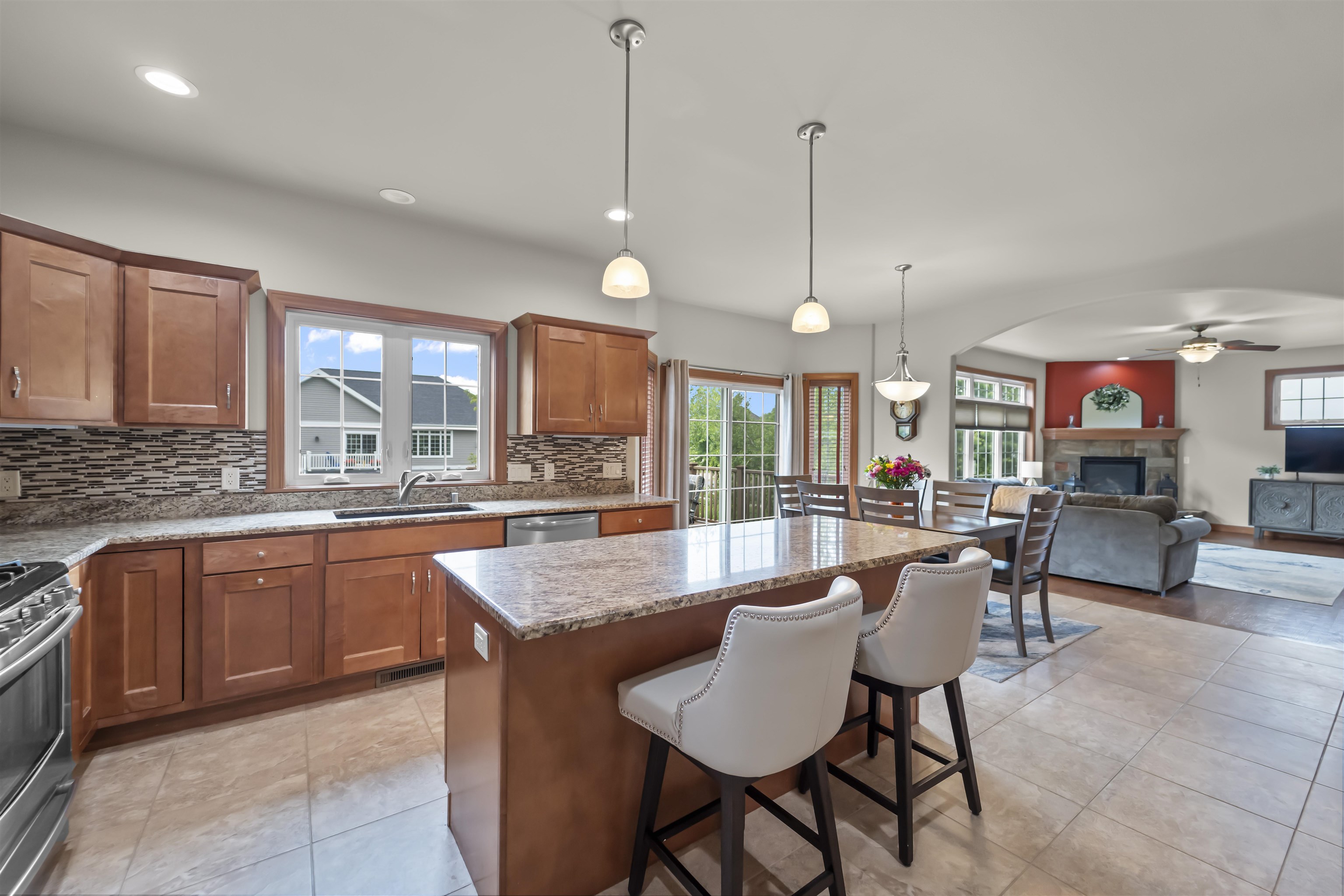 1701 Dunwoody Lane