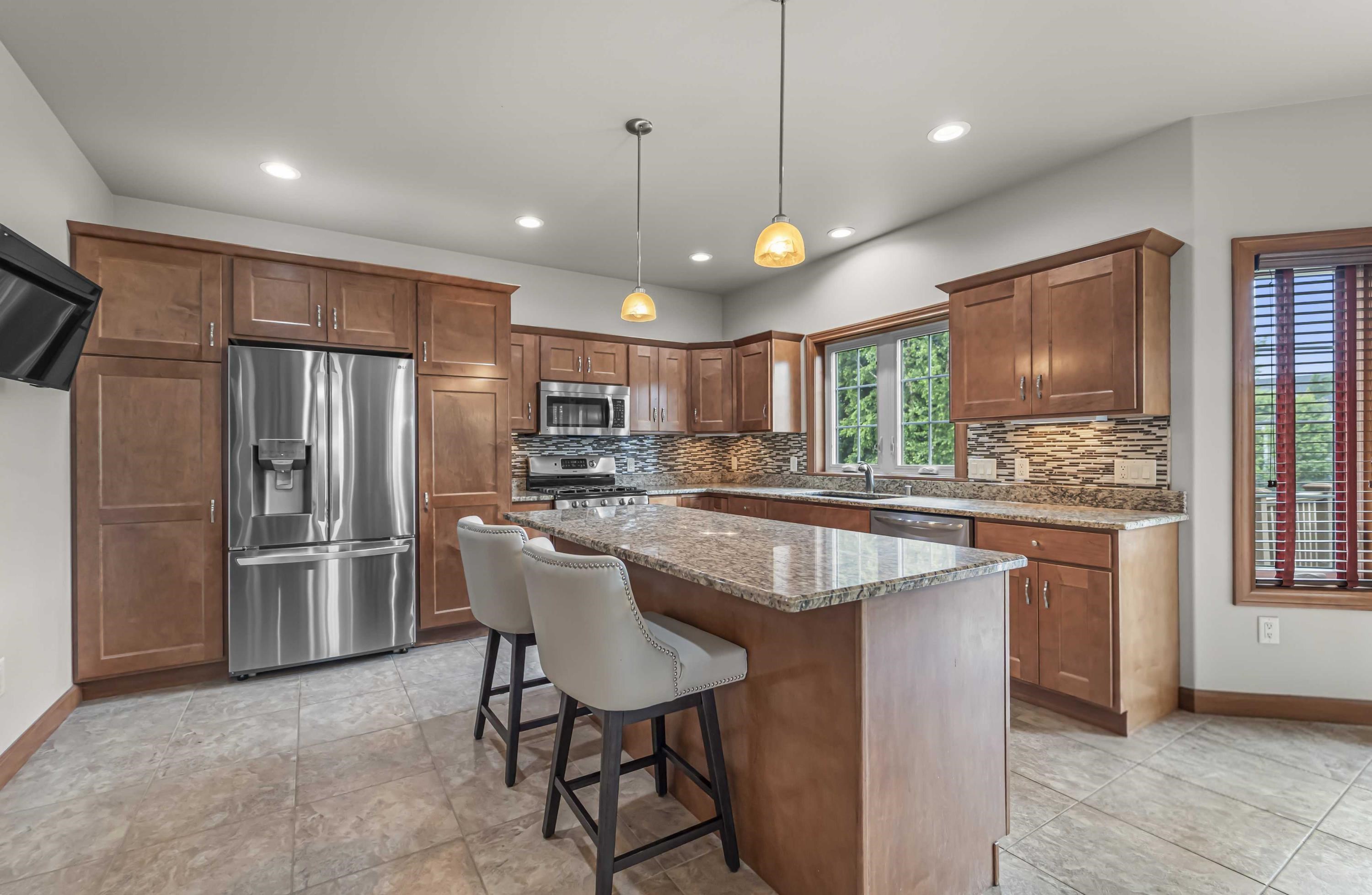 1701 Dunwoody Lane