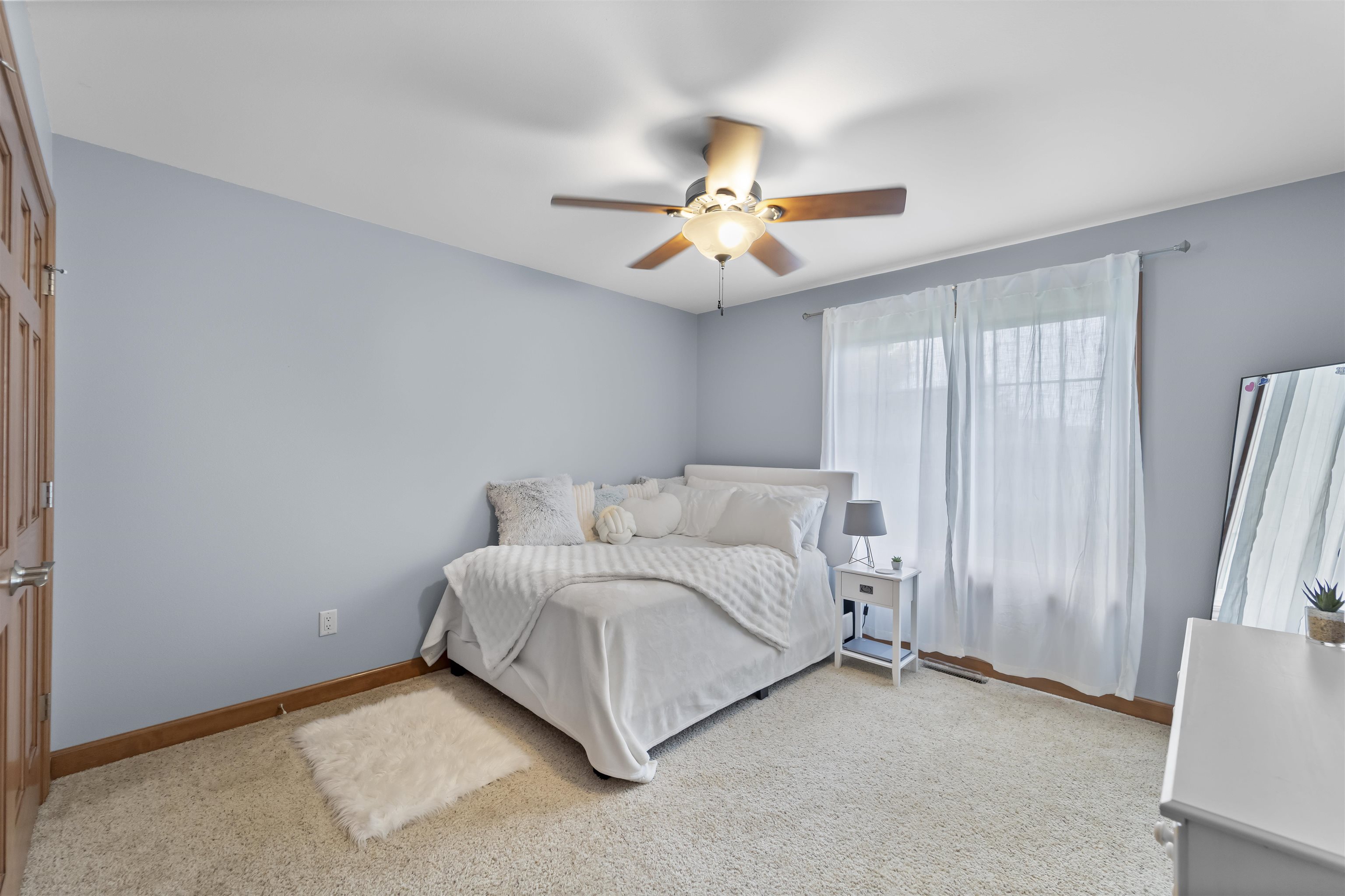 1701 Dunwoody Lane