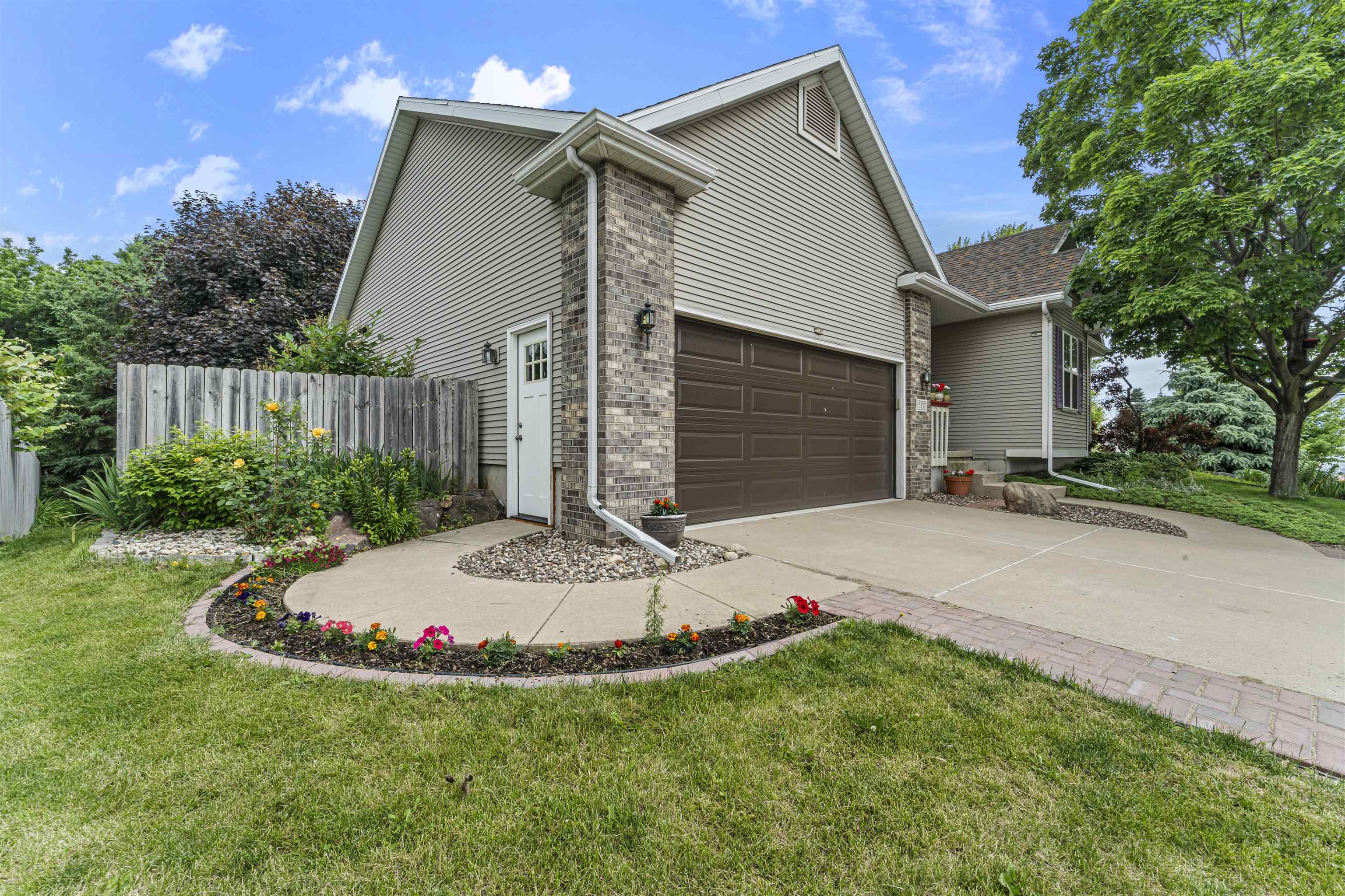 5337 Park Meadow Drive