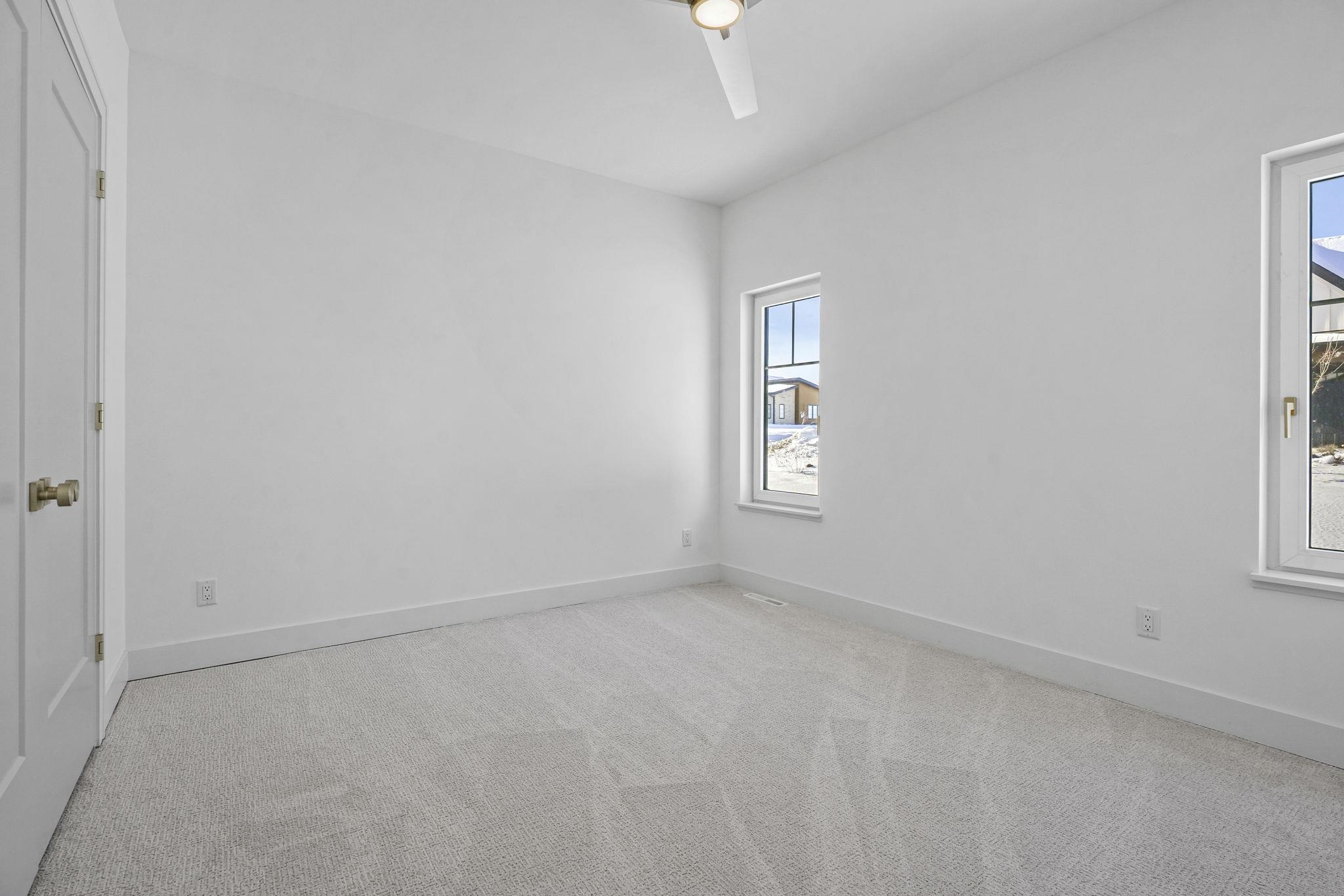 1611 Schreiner Lane