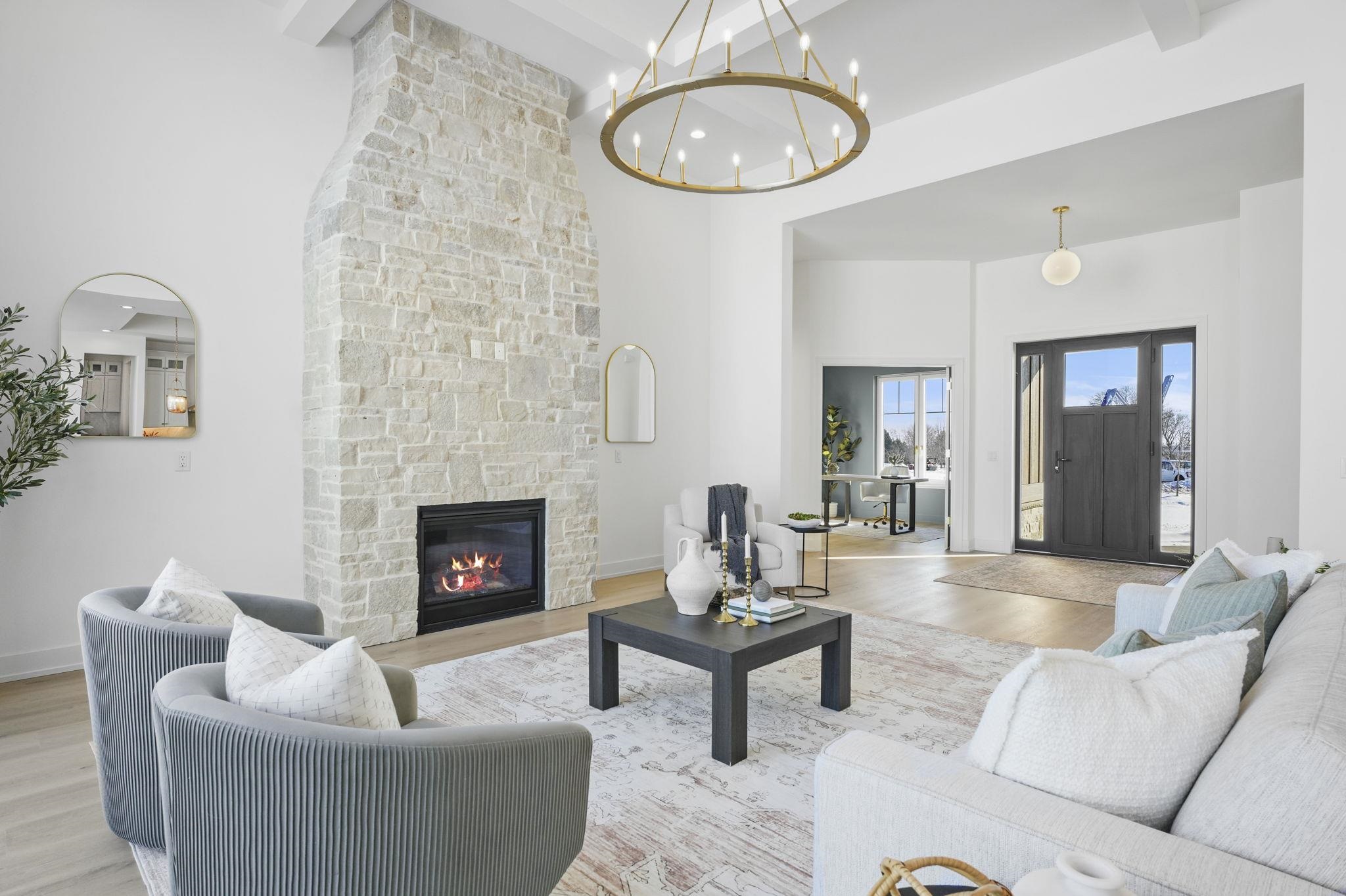 1611 Schreiner Lane
