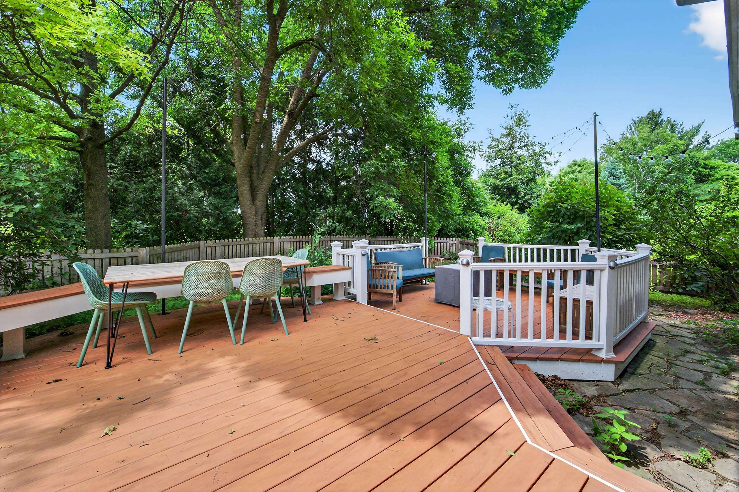 1122 N Westfield Road