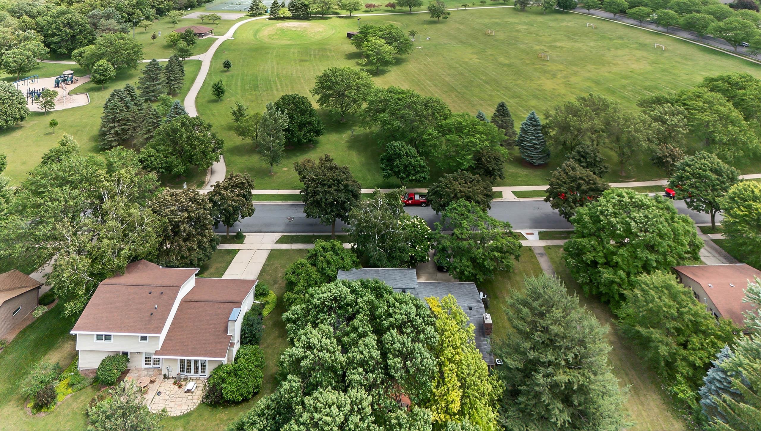 1122 N Westfield Road