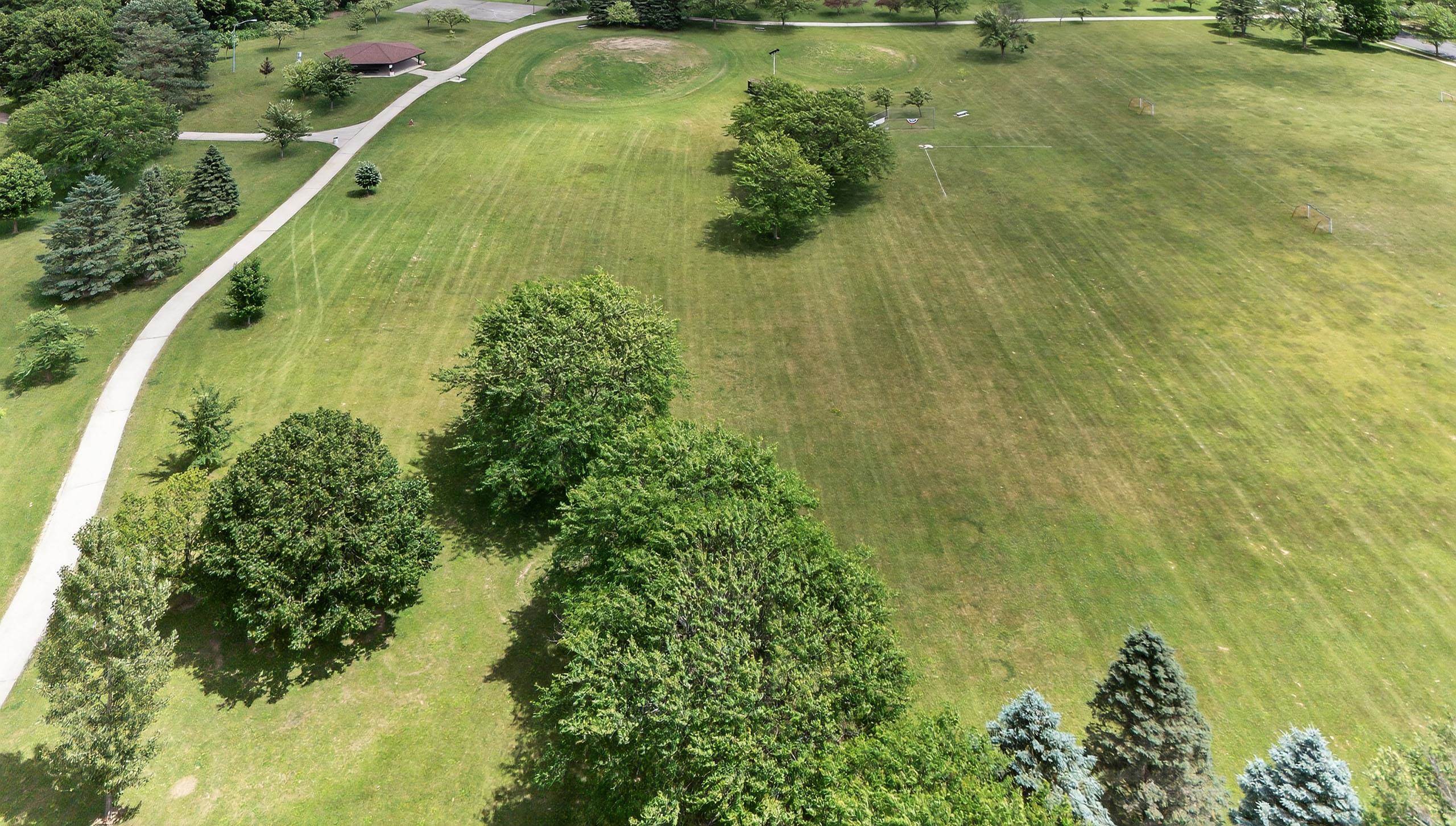 1122 N Westfield Road