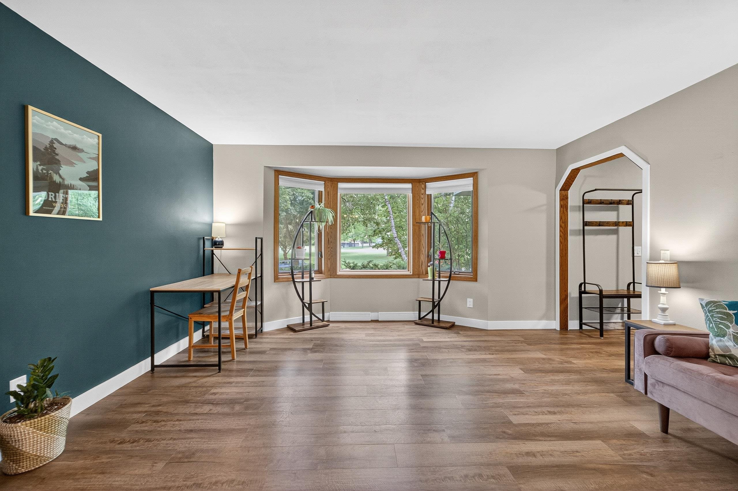 1122 N Westfield Road